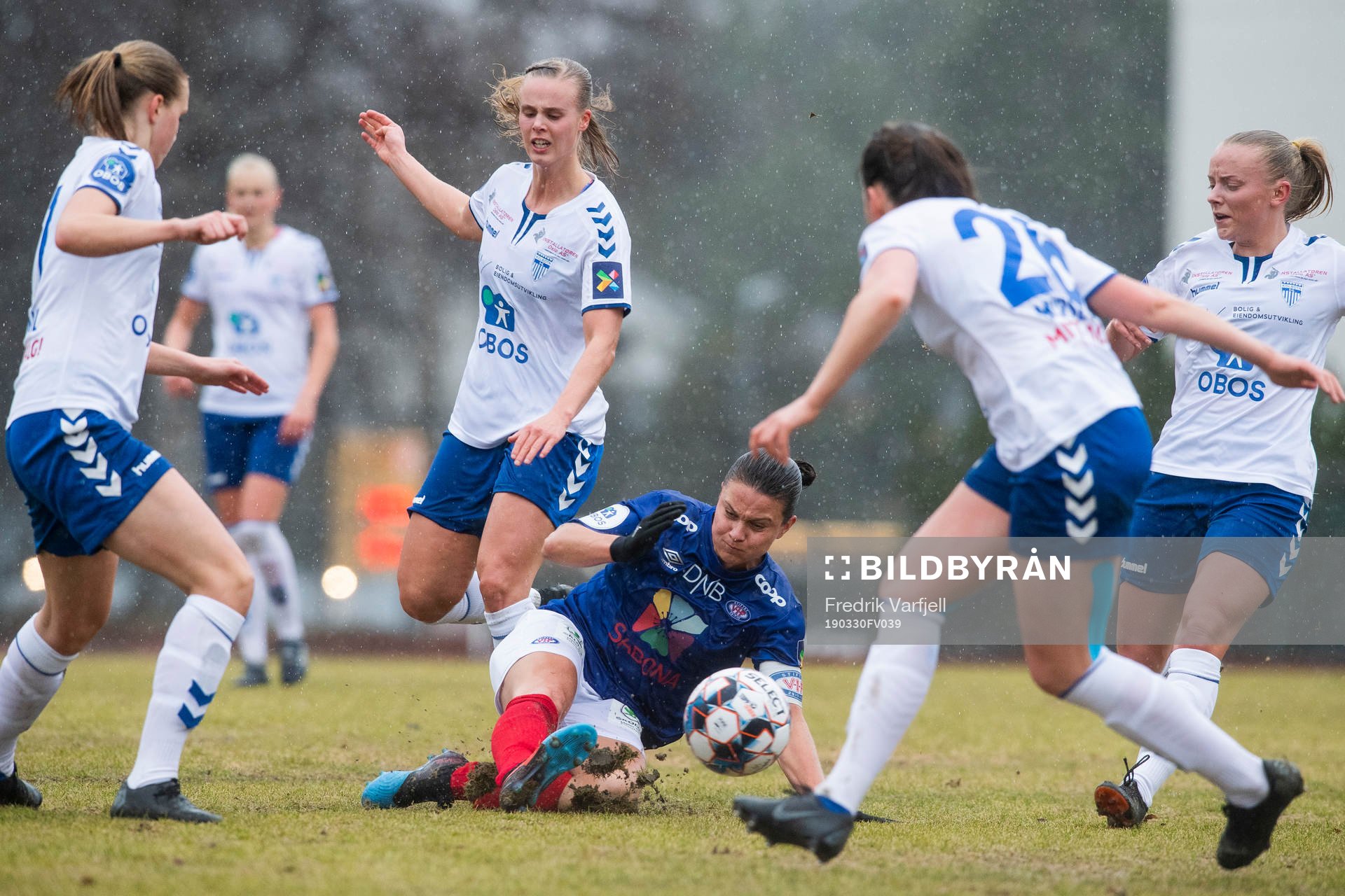 Nora Eide Lie of Kolbotn and Sherida Spitse of Vålerenga