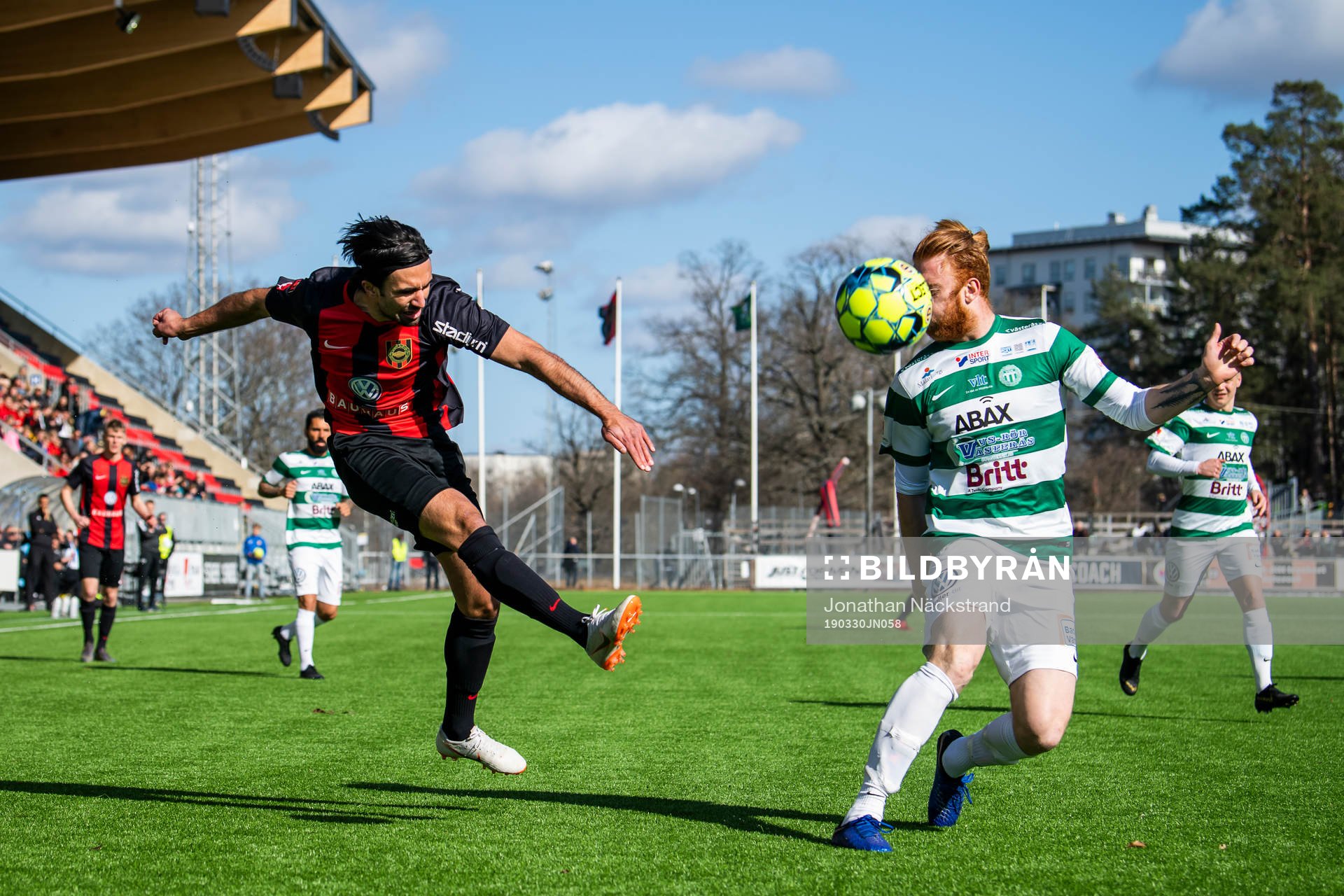 Brommapojkarnas Alexander Nilsson och Västerås Calle