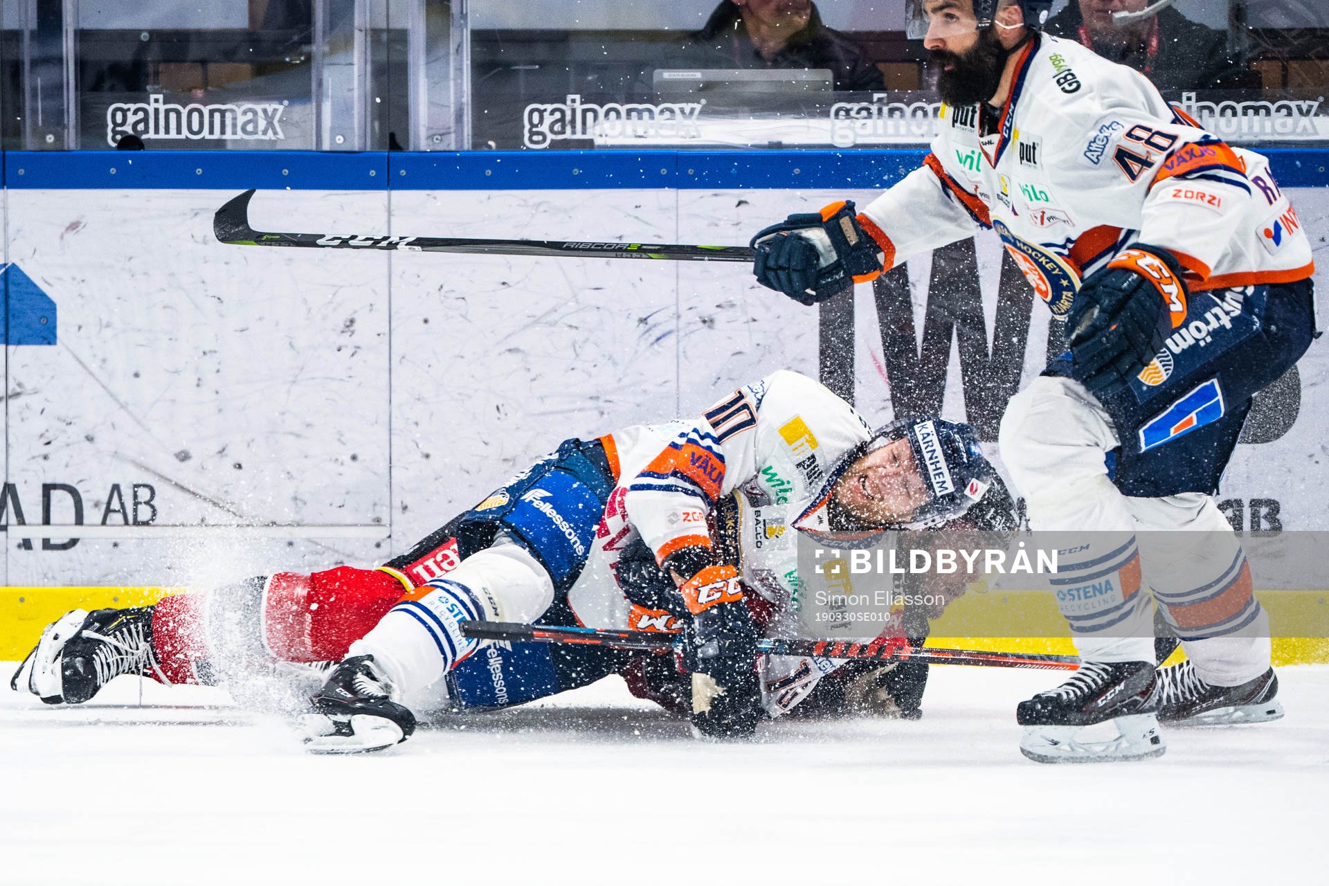 Växjös Kris Versteeg och Luleås Oscar Engsund