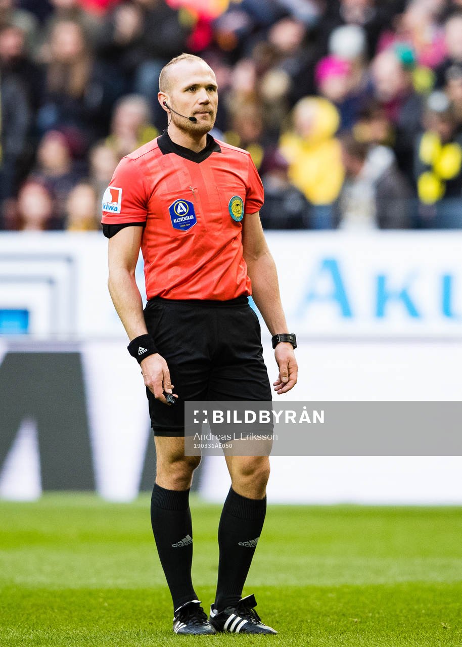 Domare Patrik Eriksson