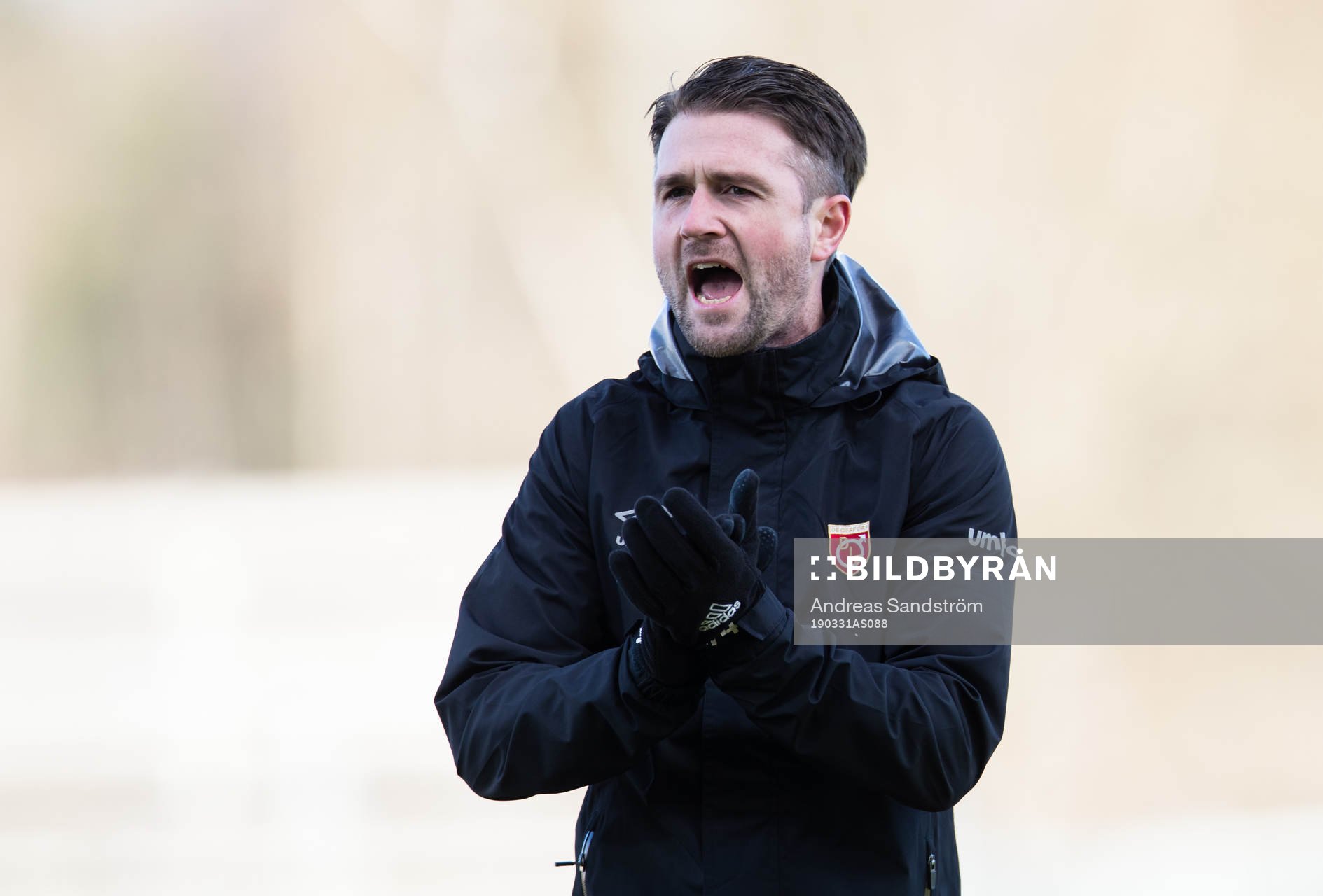 Degerfors assisterande tränare Tobias Solberg inför fotbollsmatchen i Superettan mellan Syrianska och Degerfors den 31 mars 2019 i Södertälje. 