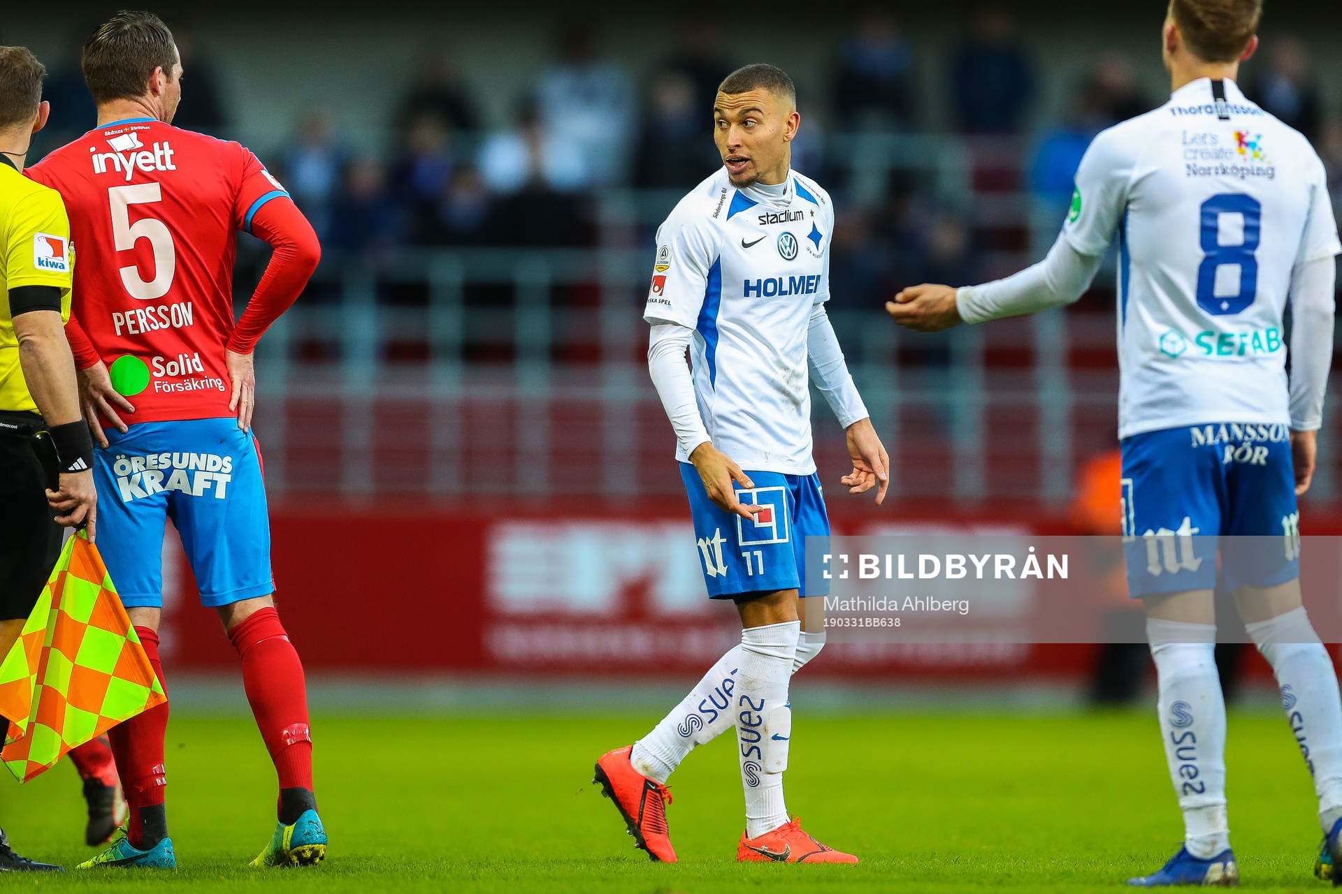 IFK Norrköpings Jordan Larsson deppar fotbollsmatchen i