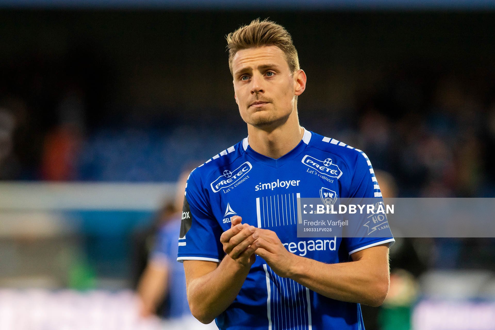 Kristoffer Zachariassen of Sarpsborg 08 looks dejected