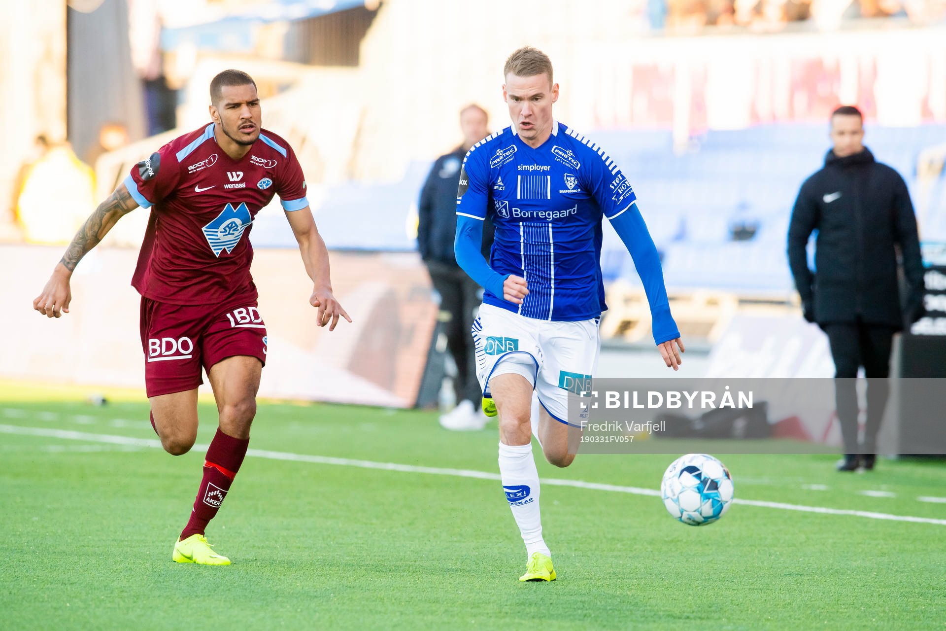 Ohi Omoijuanfo of Molde and Jon-Helge Tveita of Sarpsborg 08 during the Eliteserien match between Sarpsborg 08 and Molde on March 31, 2019 in Sarpsborg.