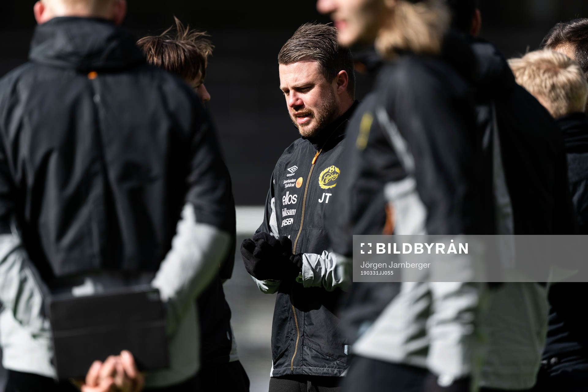 manager Jimmy Thelin