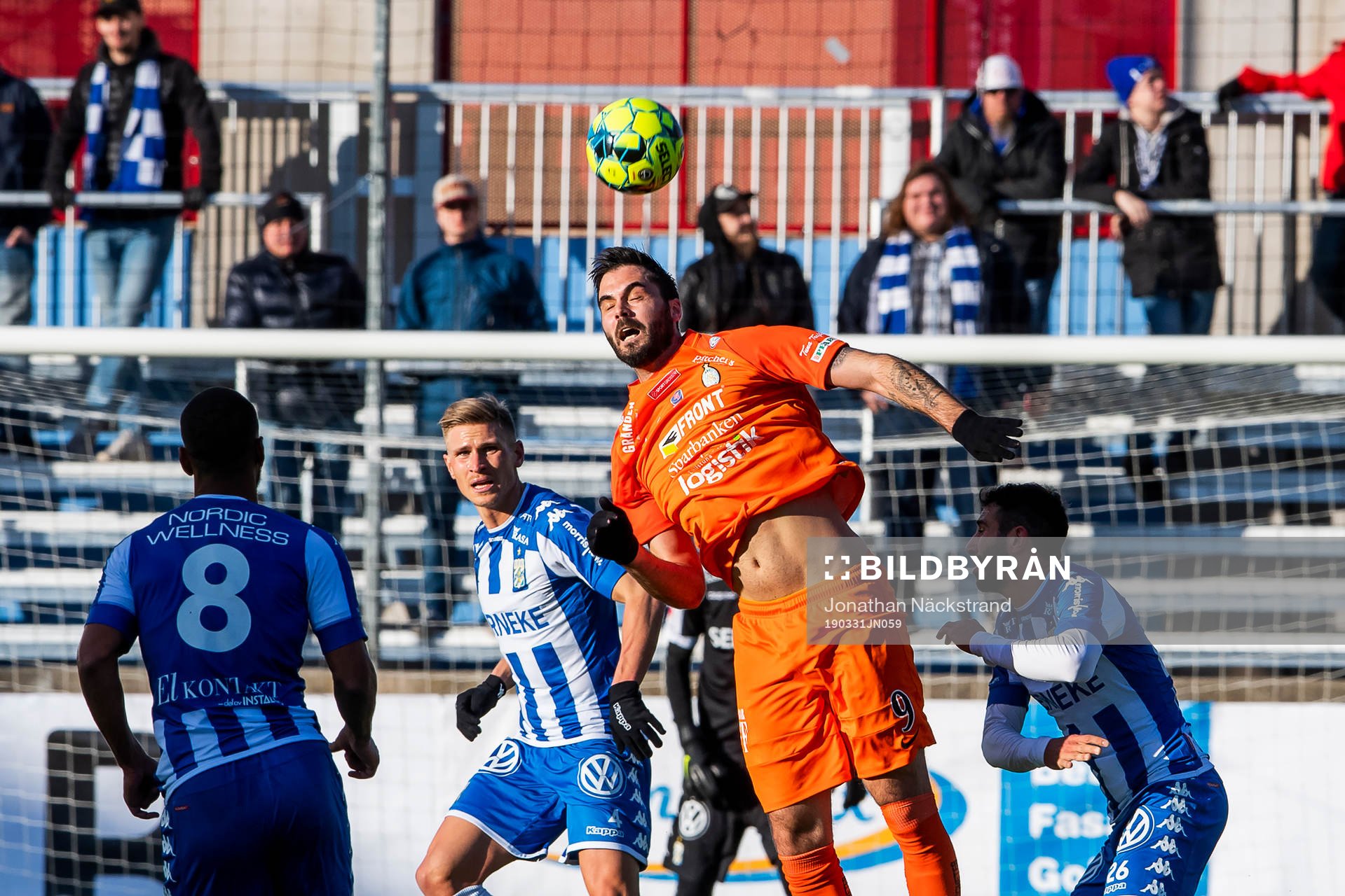 AFC Eskilstunas Denni Avdic och IFK Göteborgs André