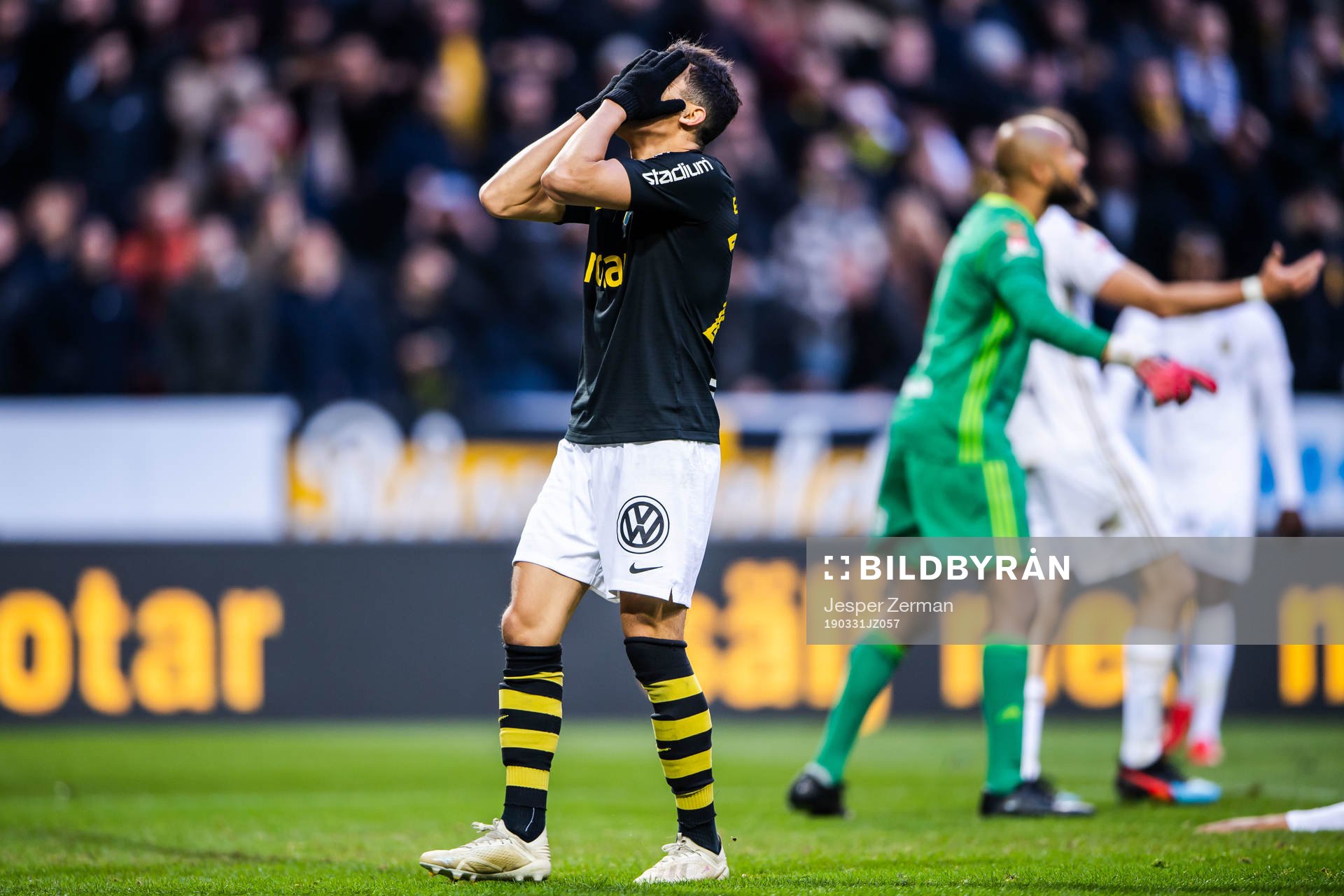 s Tarik Elyounoussi deppar