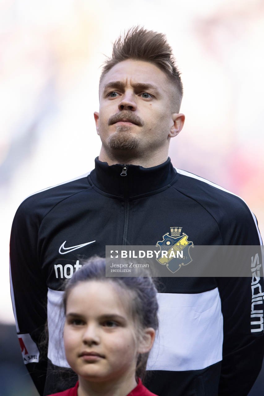 s Rasmus Lindkvist