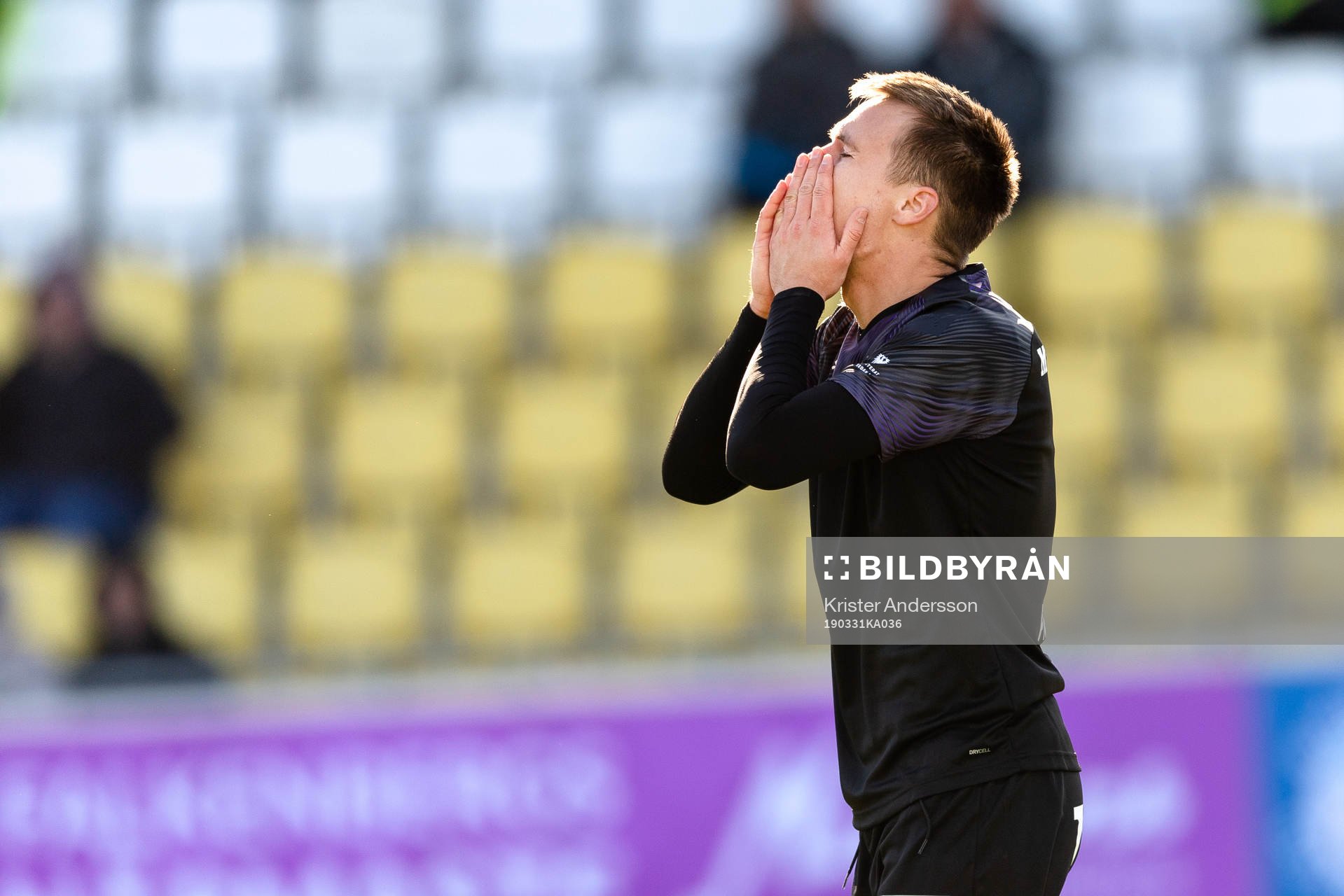 Örebros Viktor Prodell deppar