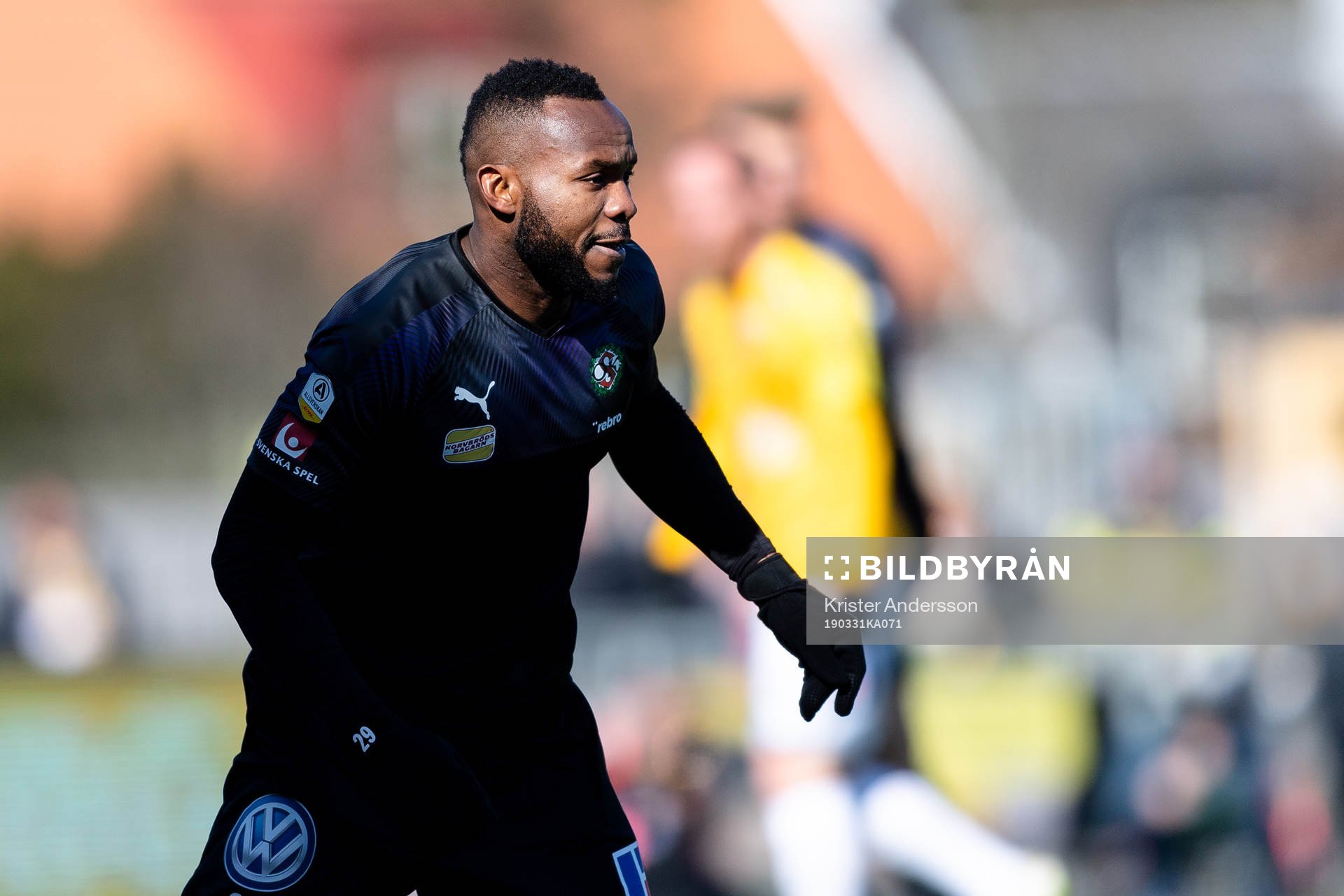 Örebros Michael Junior Omoh