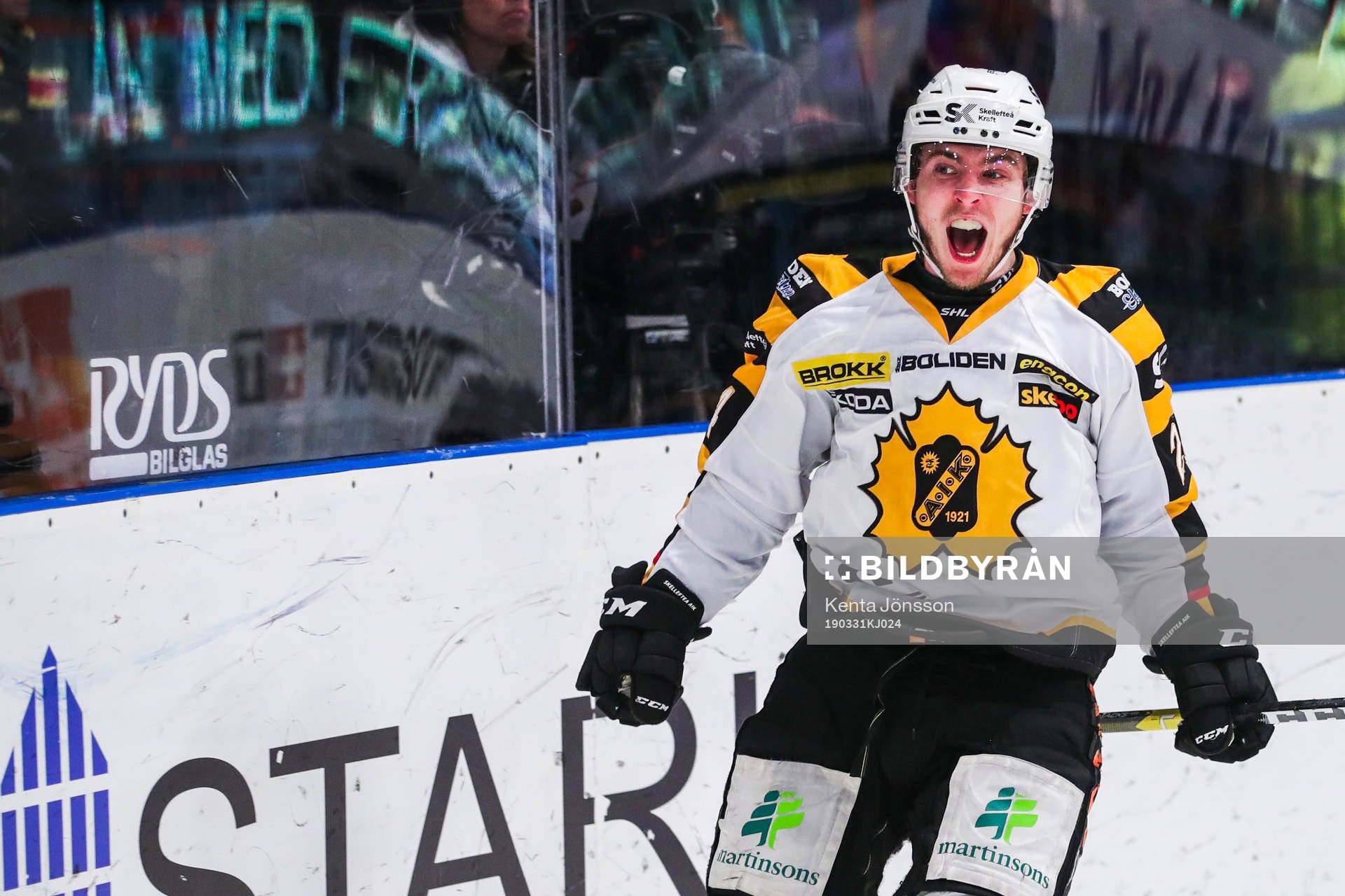Skellefteås Andreas Wingerli jublar