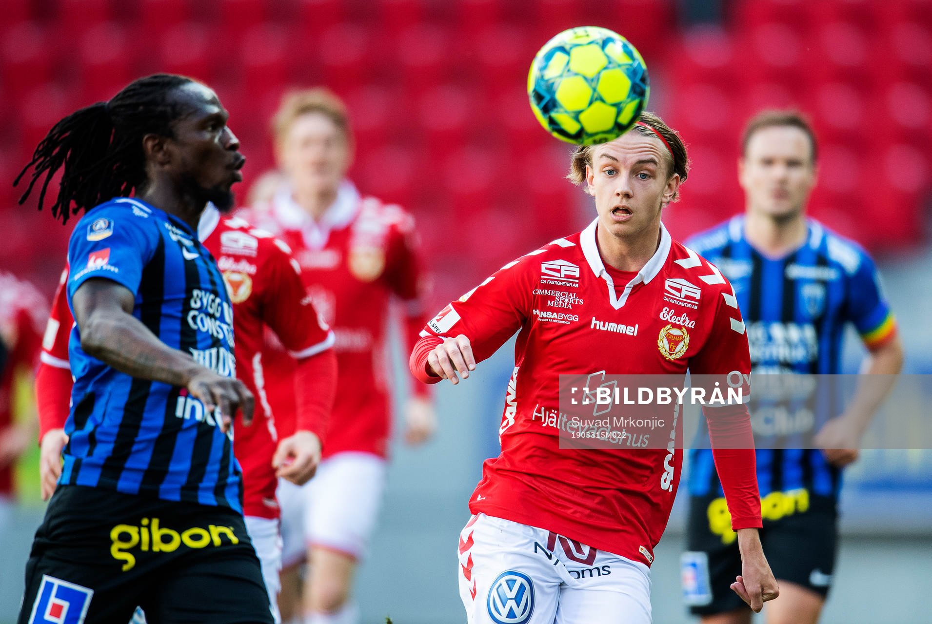 Kalmars Isak Magnusson och Sirius Kebba Ceesay