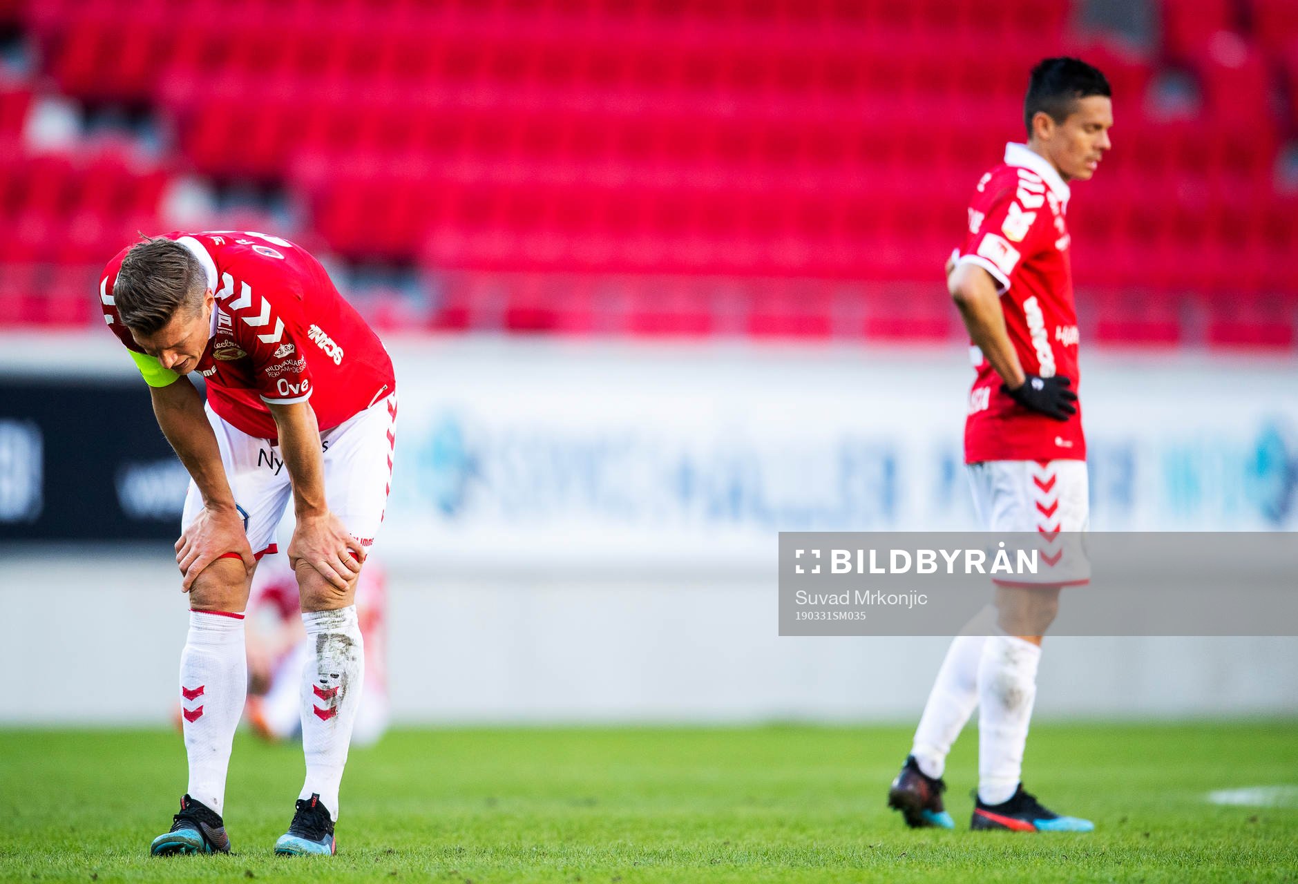 Kalmars Viktor Elm och Romário Pereira Sipião deppar