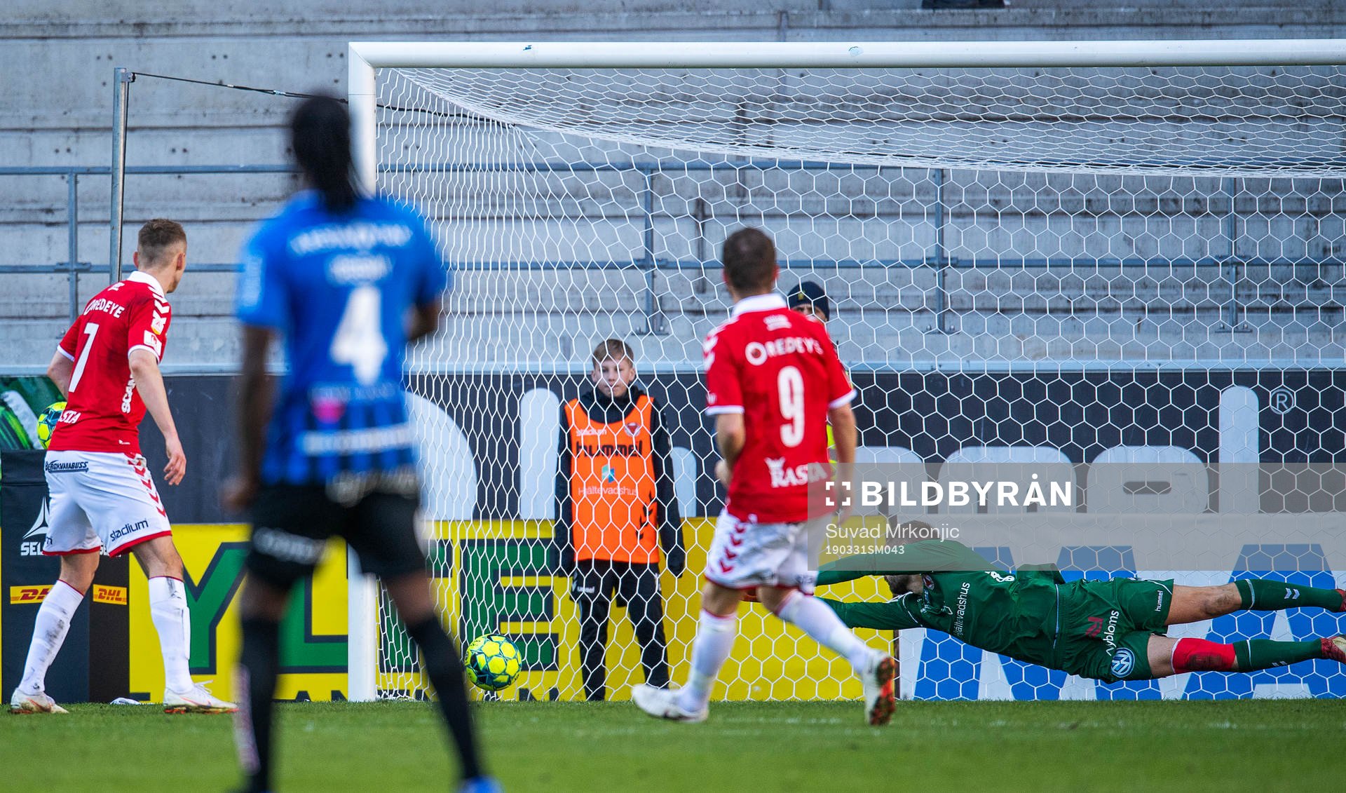 Sirius Sam Lundholm (ej i bild) gör 0-2 målet bakom