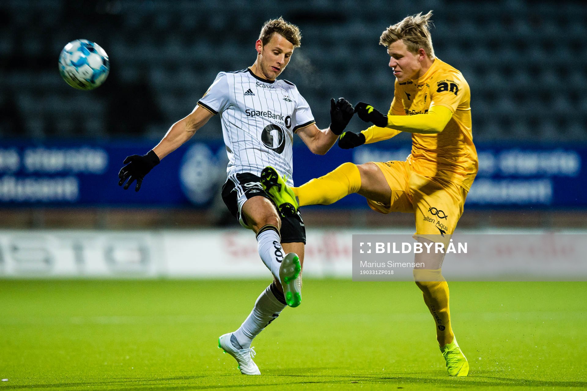 Vegar Eggen Hedenstad of Rosenborg and Jens Petter Hauge of