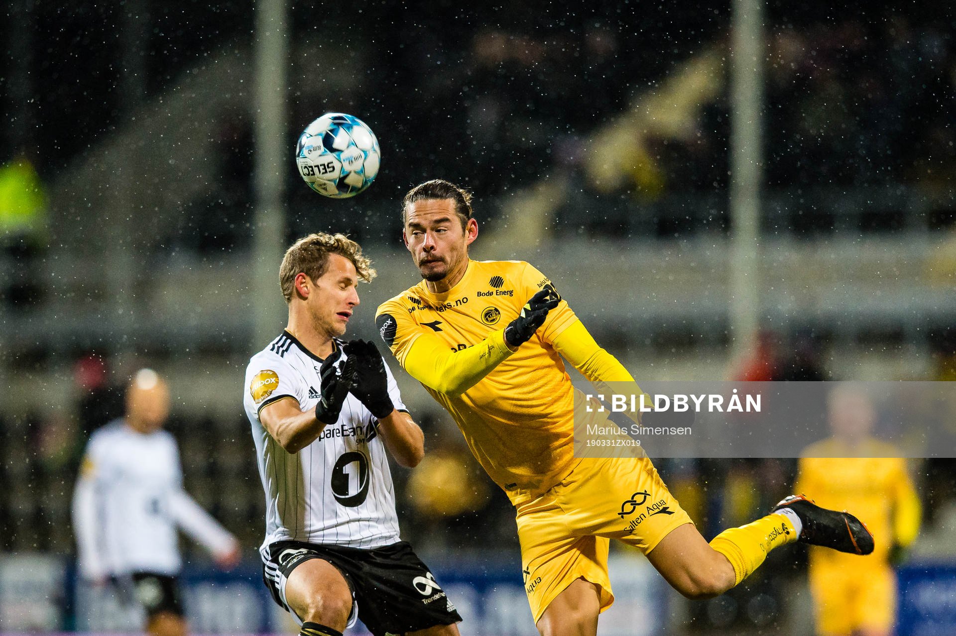Vegar Eggen Hedenstad of Rosenborg and Amor Yonas Layouni