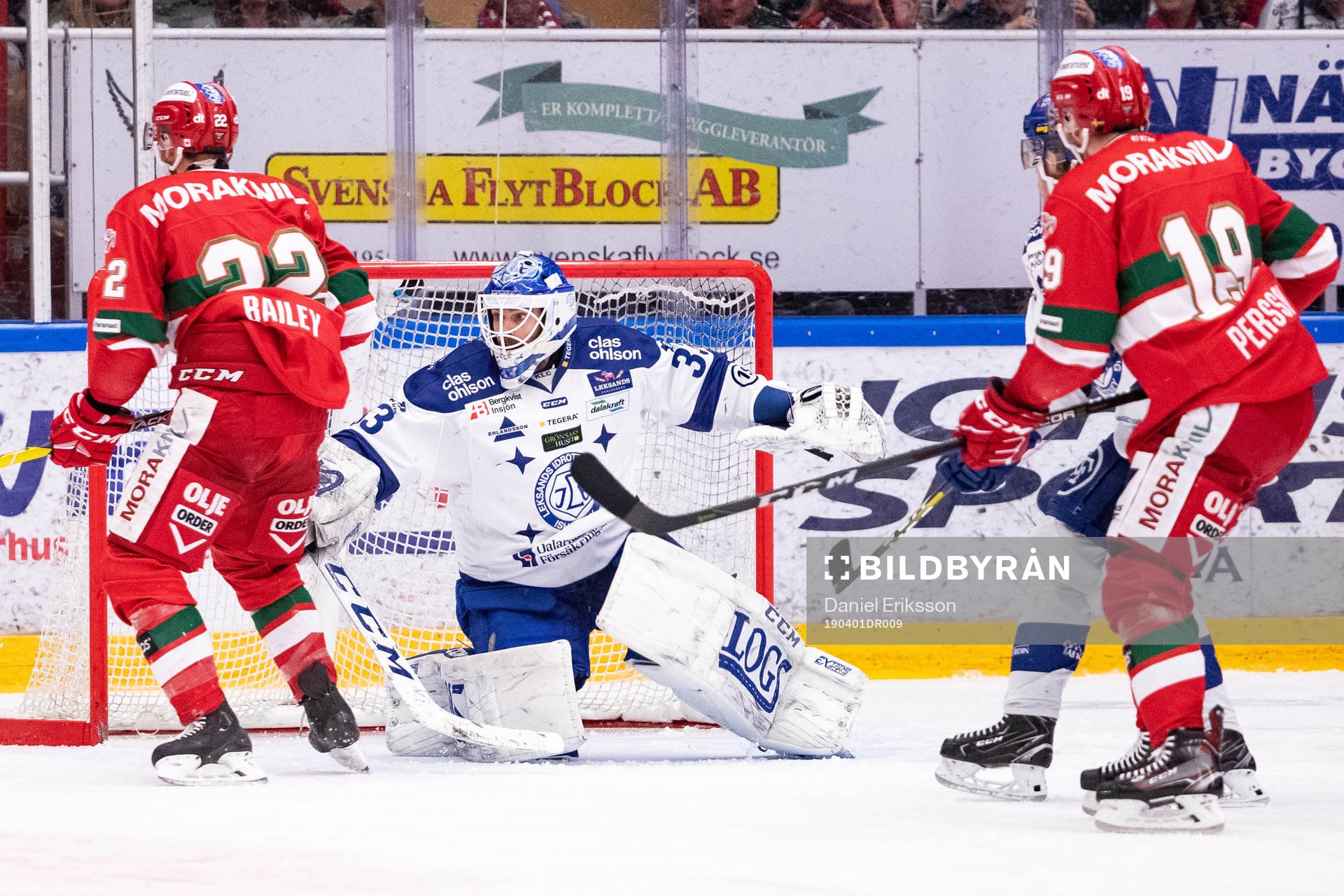 Leksands målvakt Axel Brage och Moras Matt Bailey