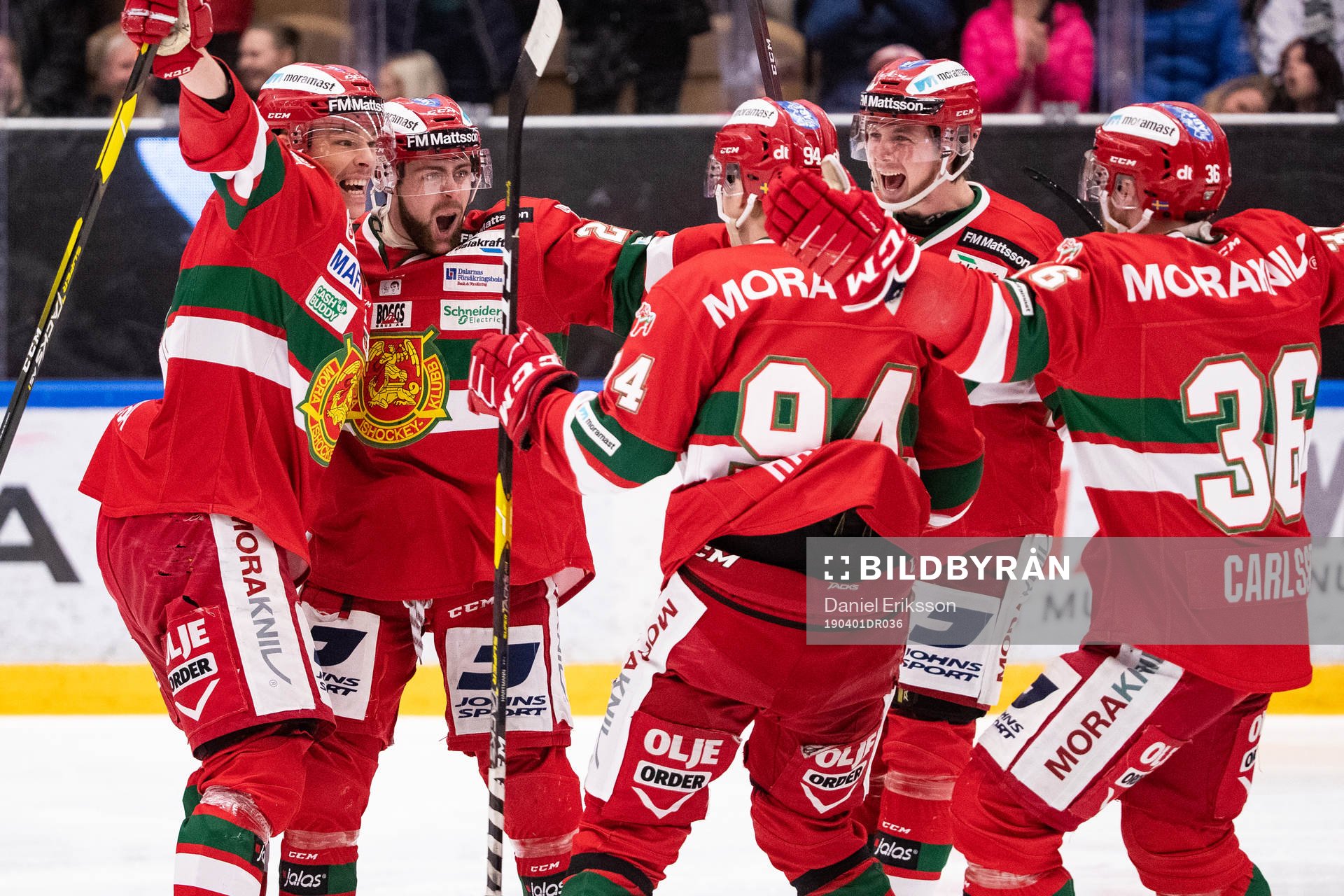 Moras Oskar Svanlund jublar