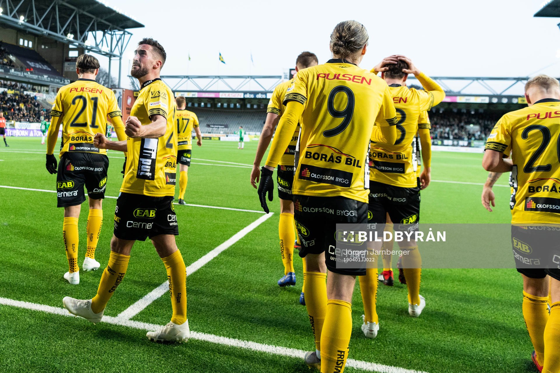 Elfsborgs Frederik Holst jublar efter att gjort 1-1 under fotbollsmatchen i Allsvenskan mellan Elfsborg och Hammarby den 1 april 2019 i Borås.