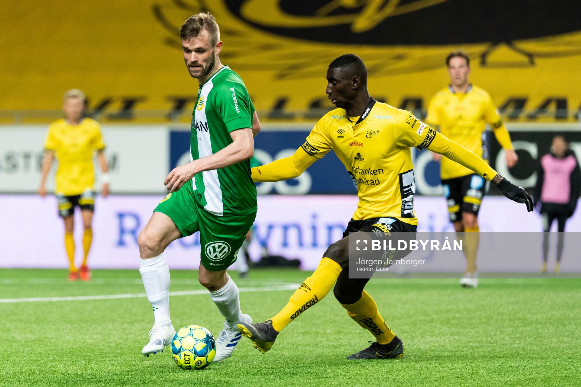 Hammarbys Mads Fenger Nielsen och Elfsborgs Marokhy Ndione
