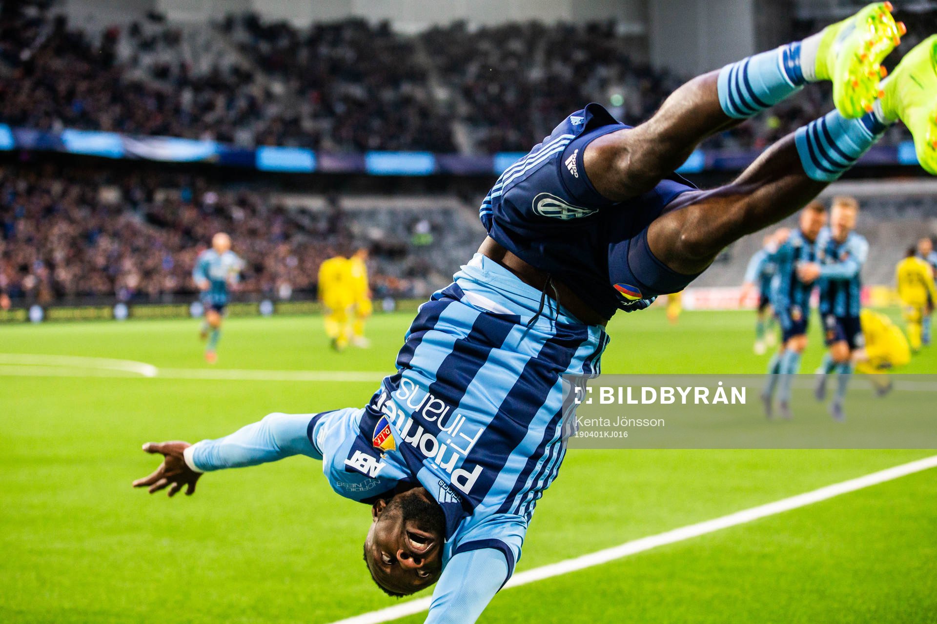 Djurgårdens Mohamed Buya Turay jublar