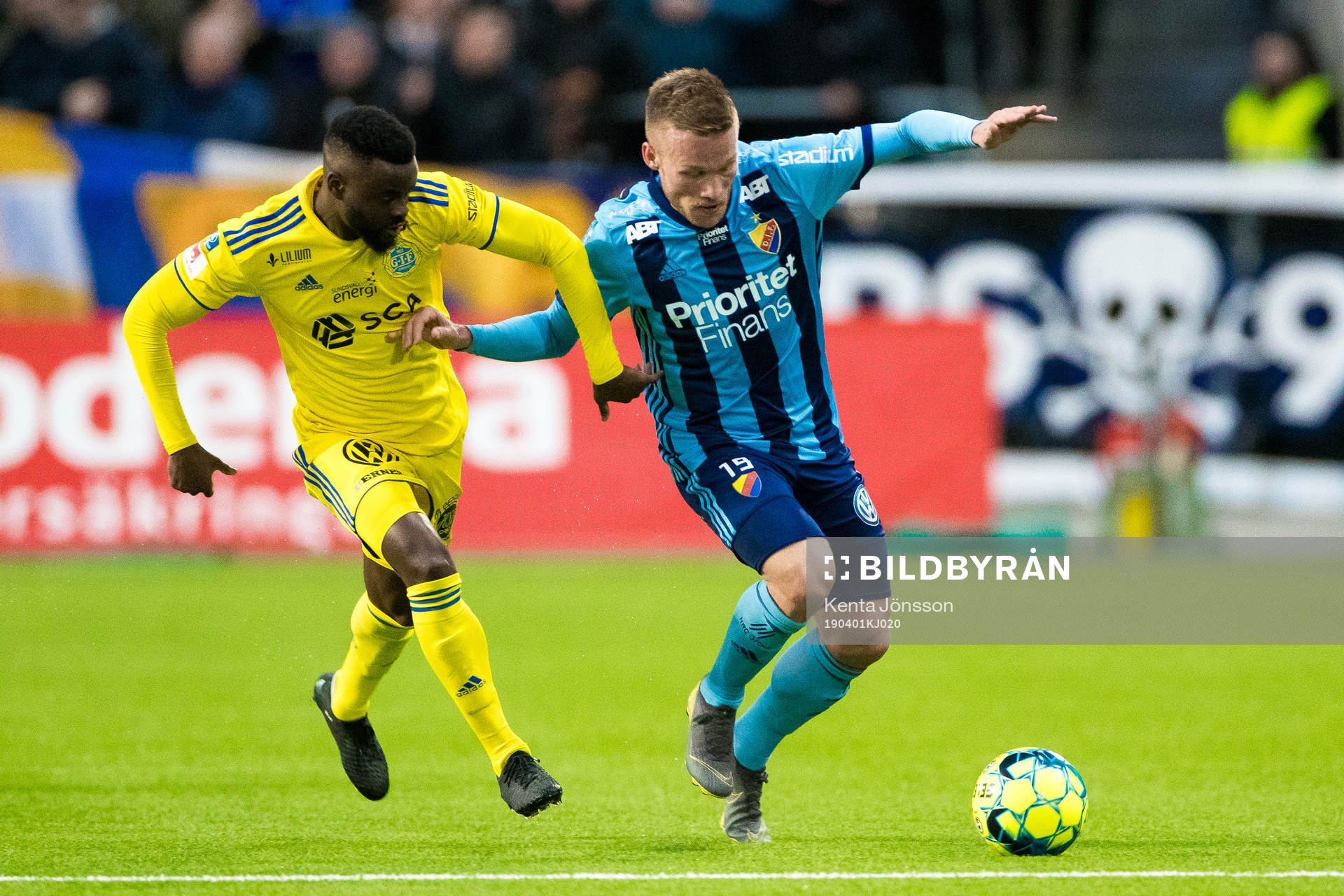 Sundsvalls Maic Sema och Djurgårdens Nicklas Bärkroth