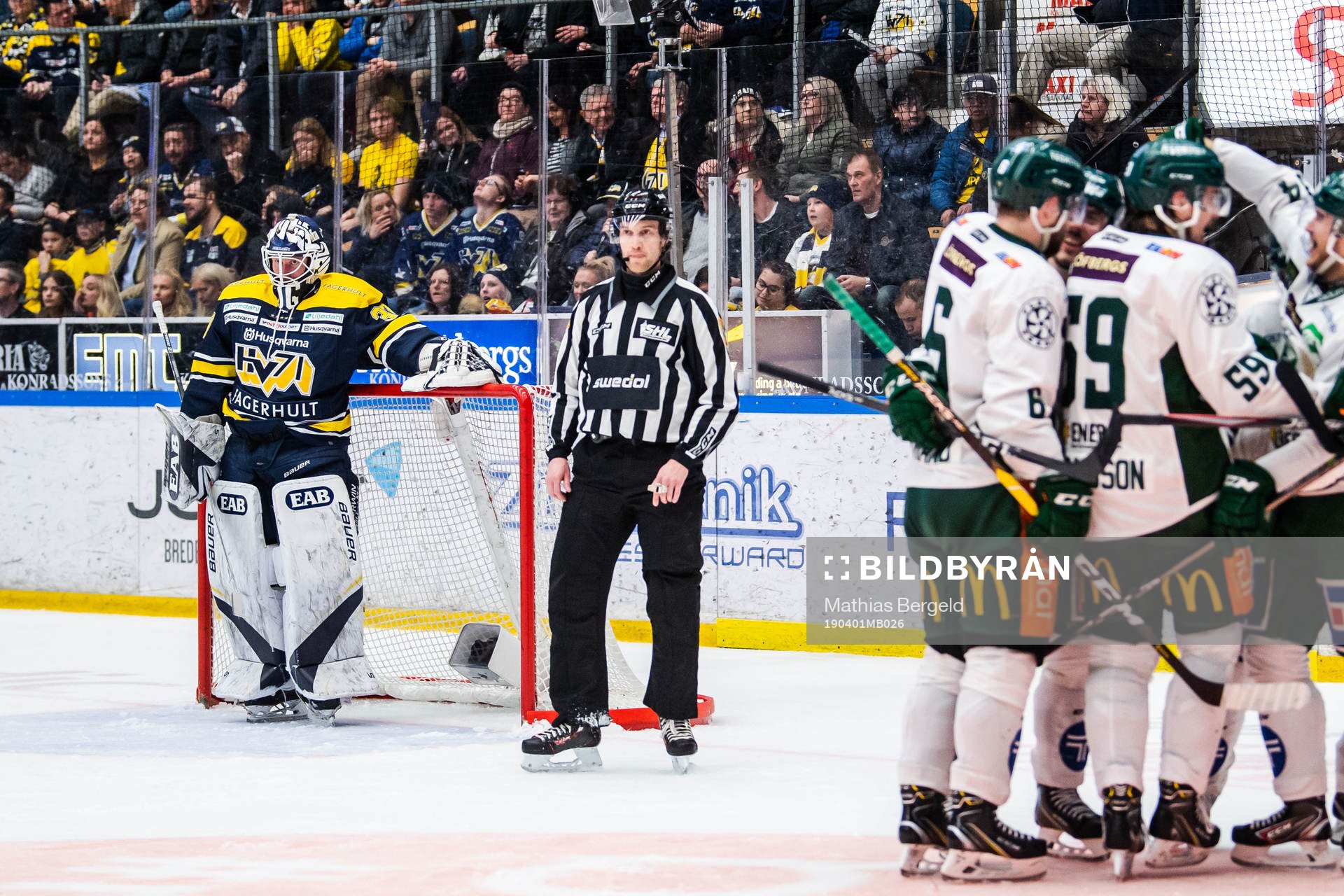 s målvakt Jonas Gunnarsson  deppar