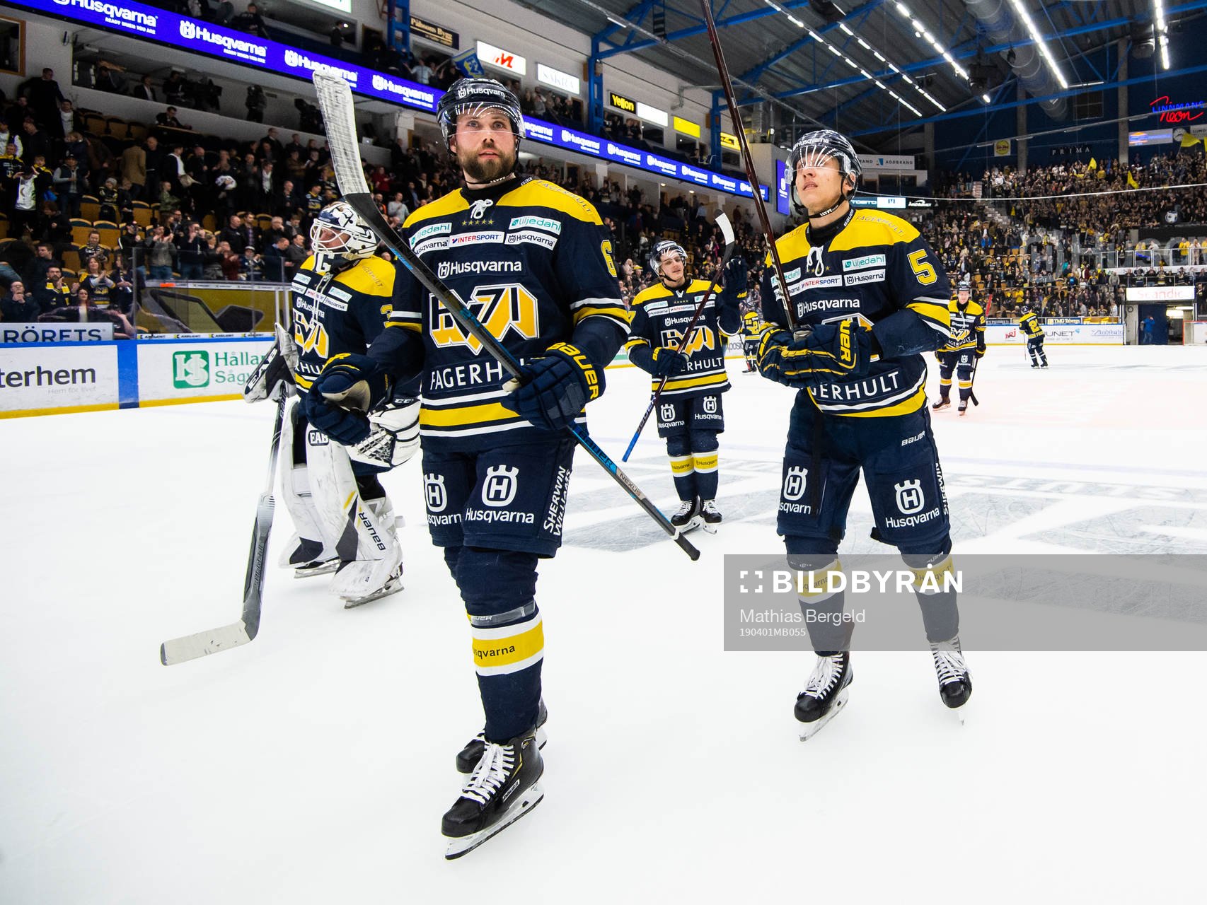 s Christoffer Persson och Martin Fehérváry jublar