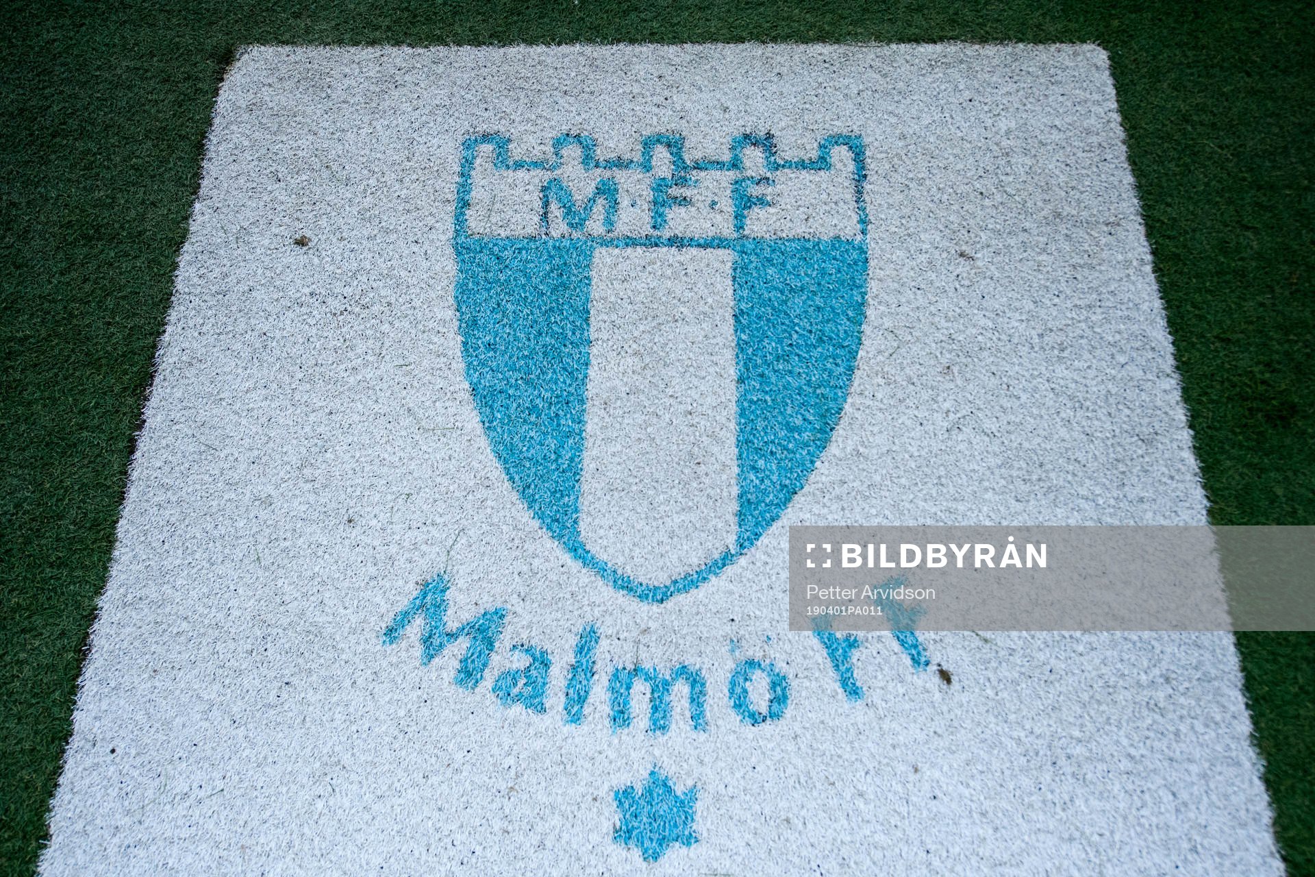 Malmö FFs klubbmärke på Stadion