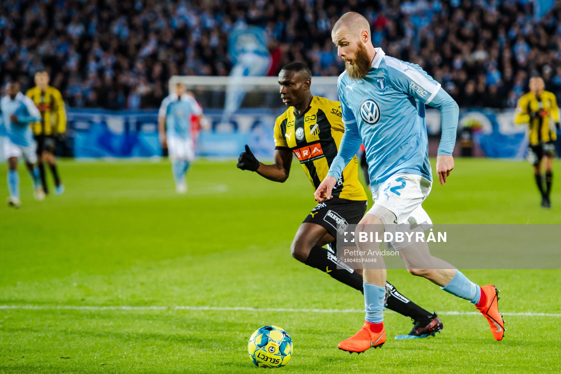Malmö FFs Jo Inge Berget och Häckens Elohor Ekpolo