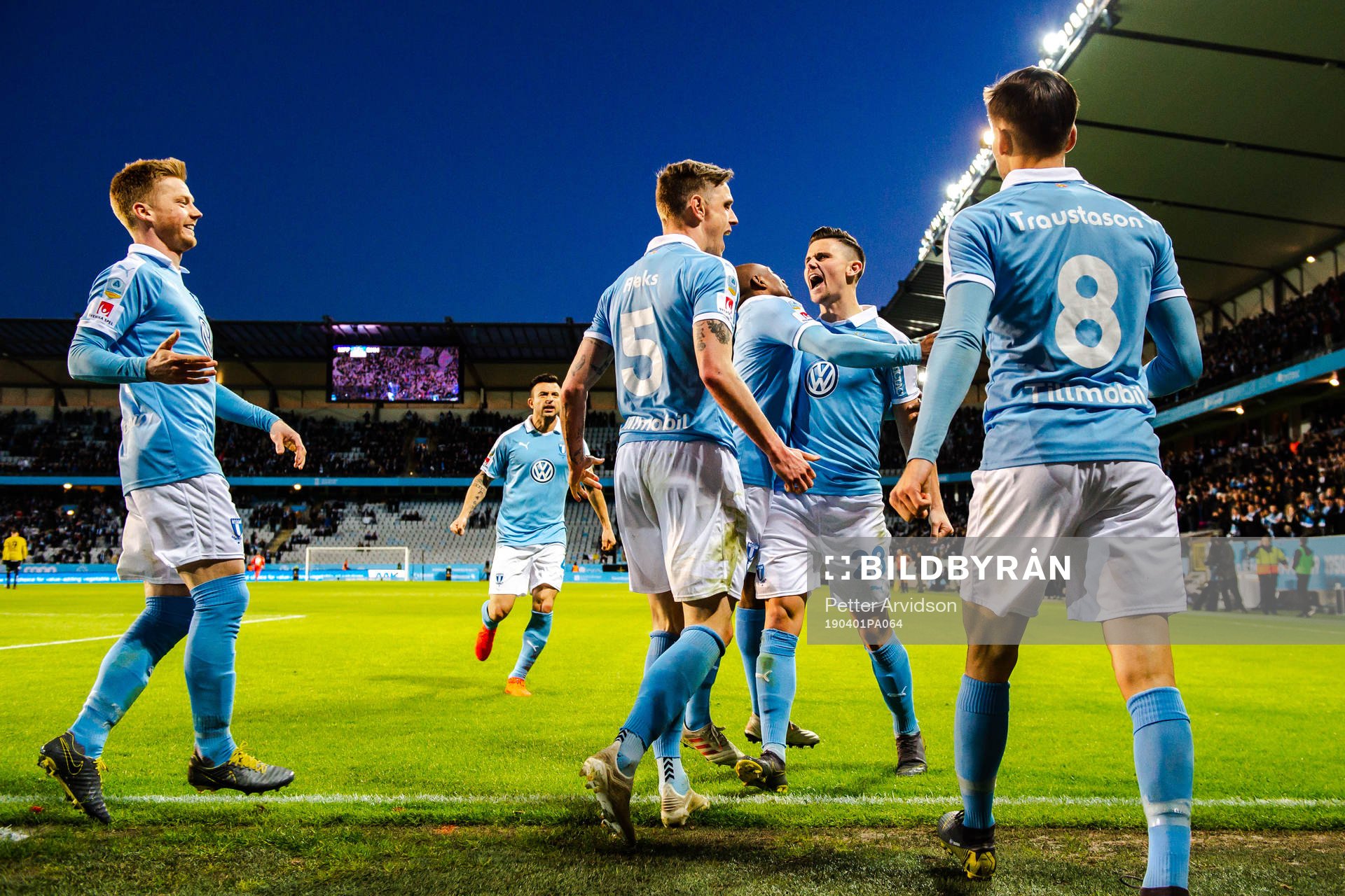 Malmö FFs Marcus Antonsson jublar med lagkamrater