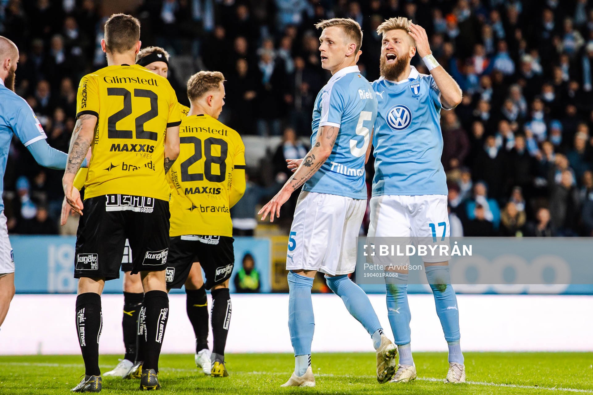 Malmö FFs Rasmus Bengtsson deppar