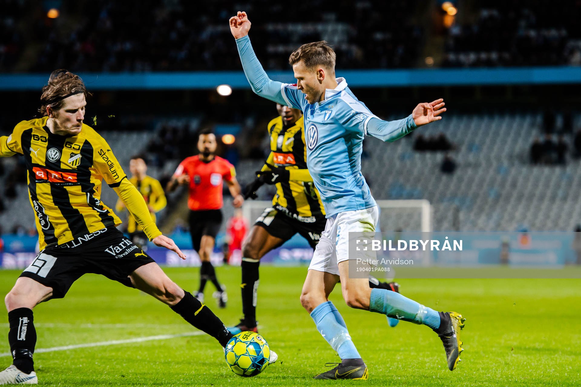 Malmö FFs Arnór Traustason och Häckens Erik Friberg