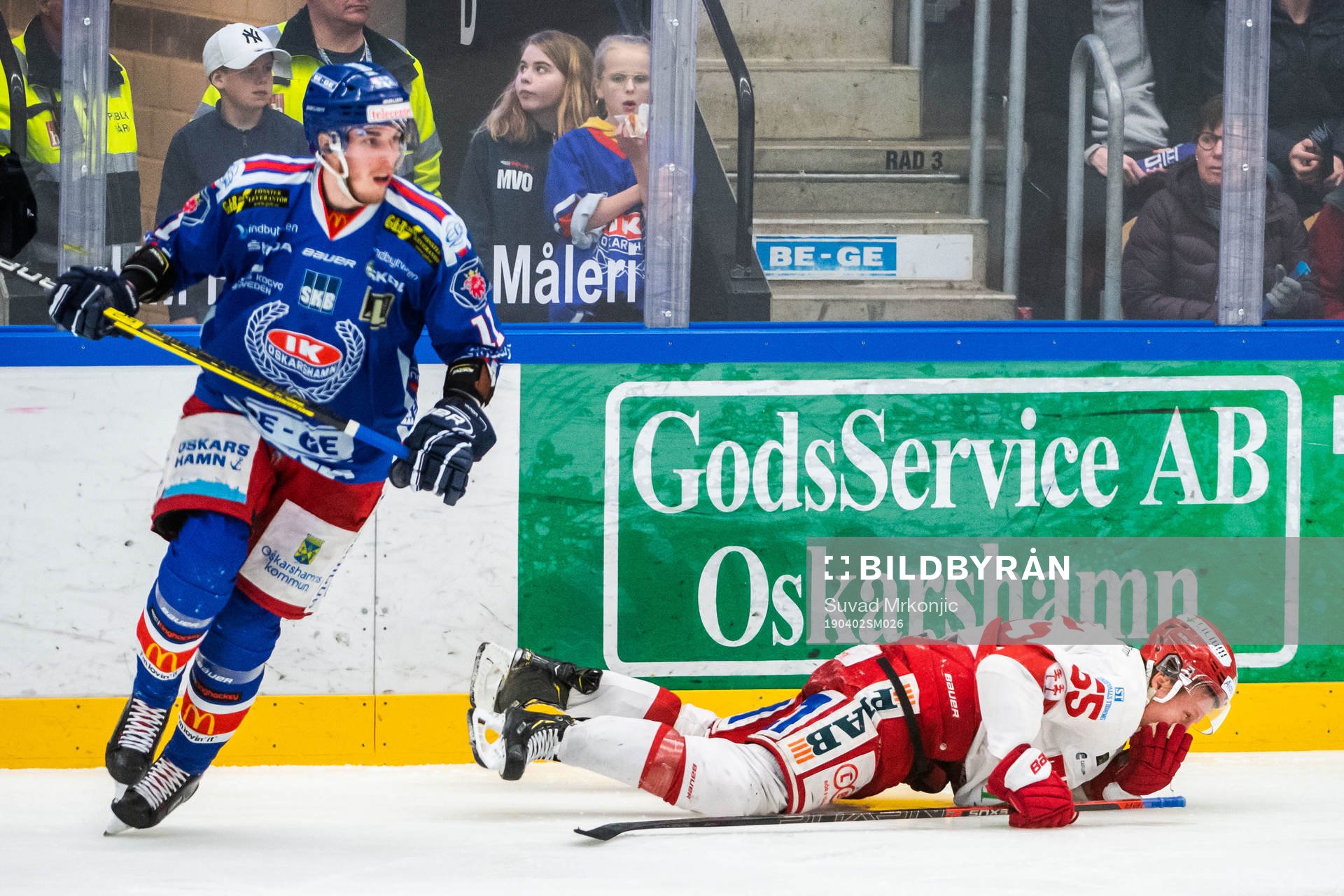 Timrås Vilmos Gallo har ont och Oskarshamns Joakim Thelin