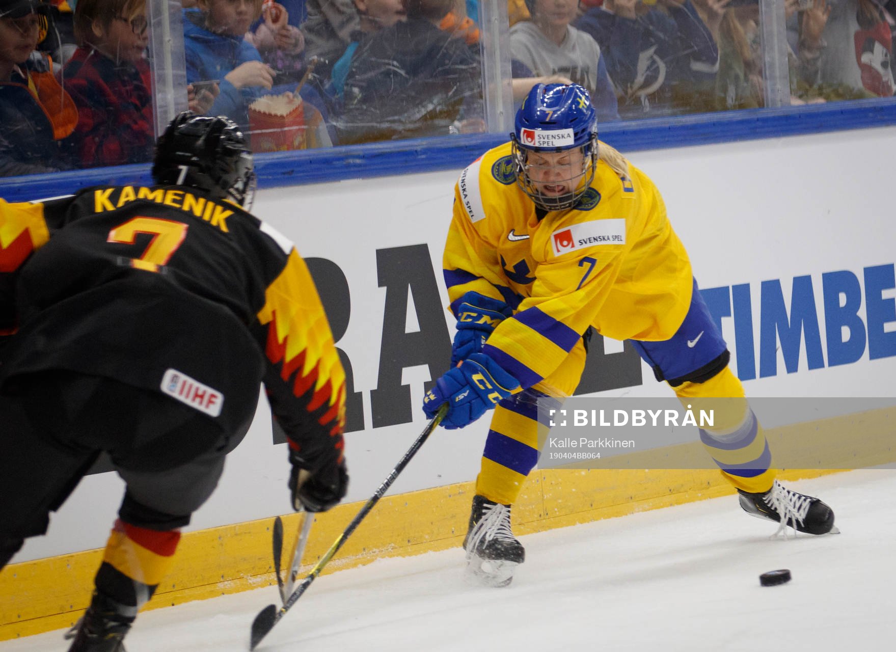 Johanna Olofsson #7, SWE and Nina Kamenik #7, GER