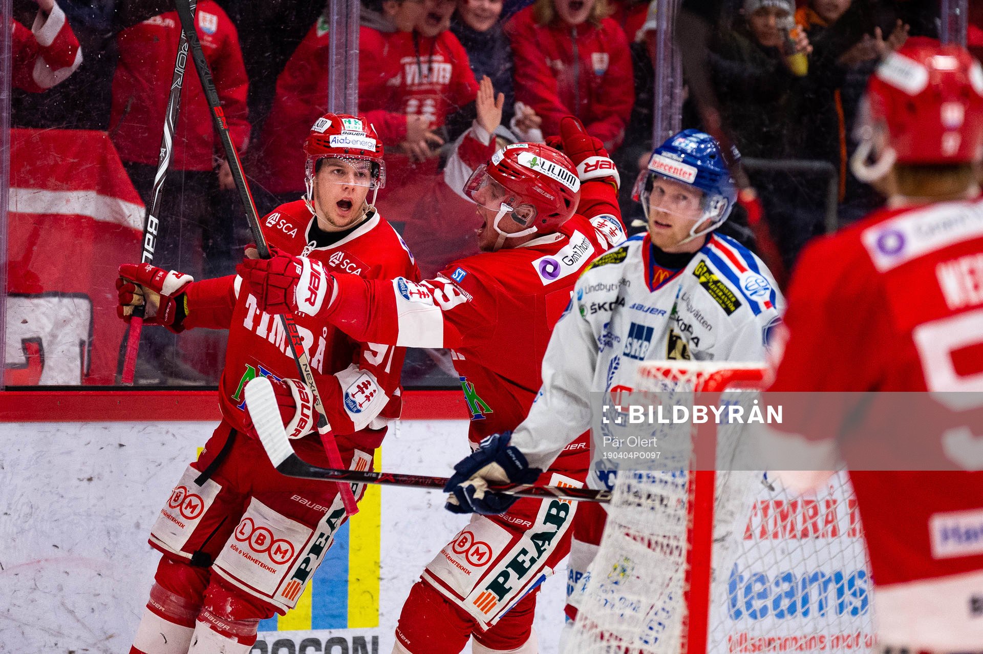 Timrås Filip Hållander jublar