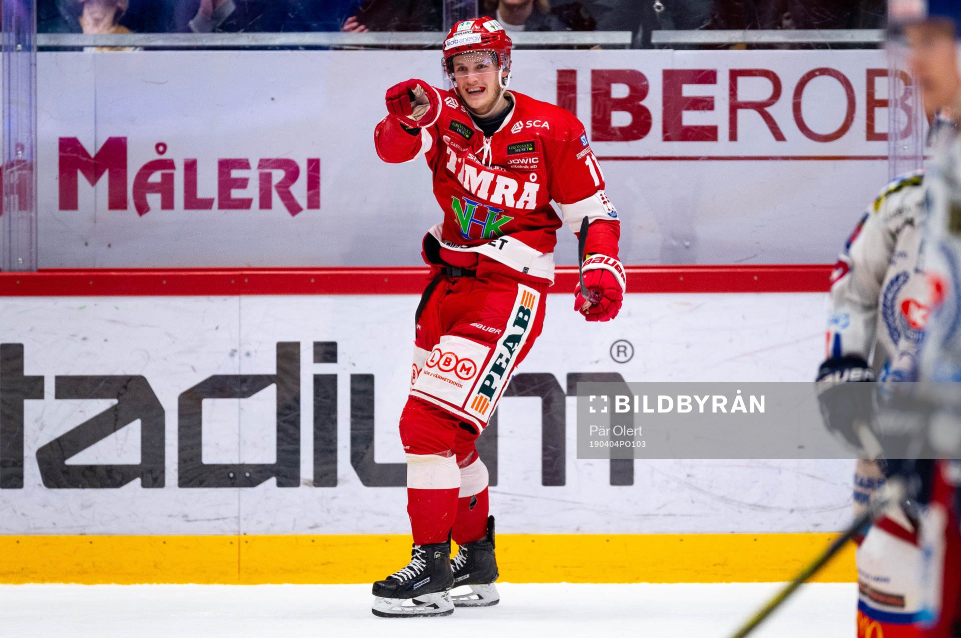 Timrås Henrik Törnqvist jublar