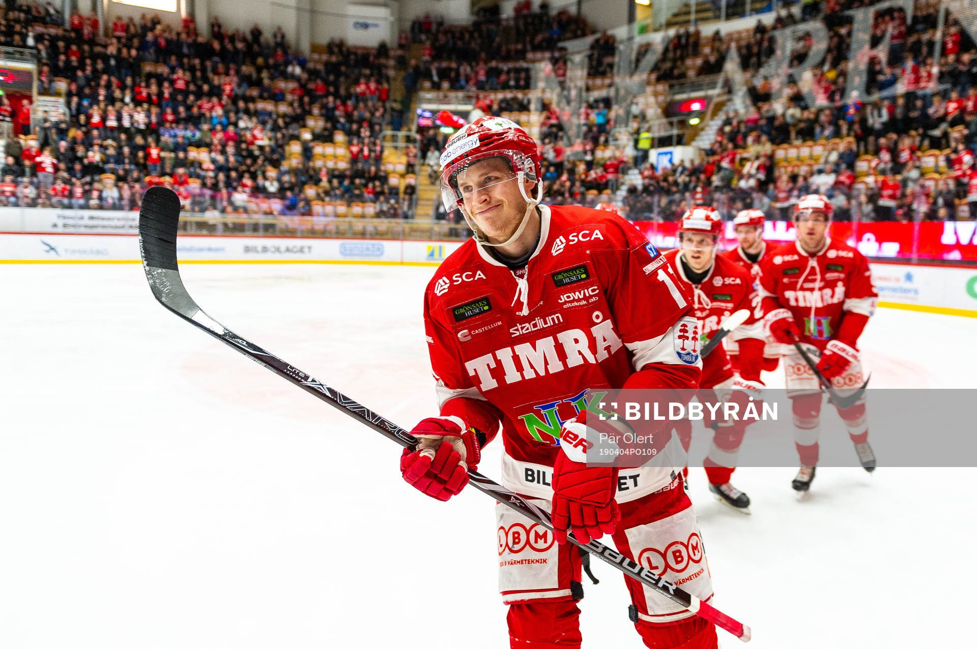 Timrås Henrik Törnqvist jublar