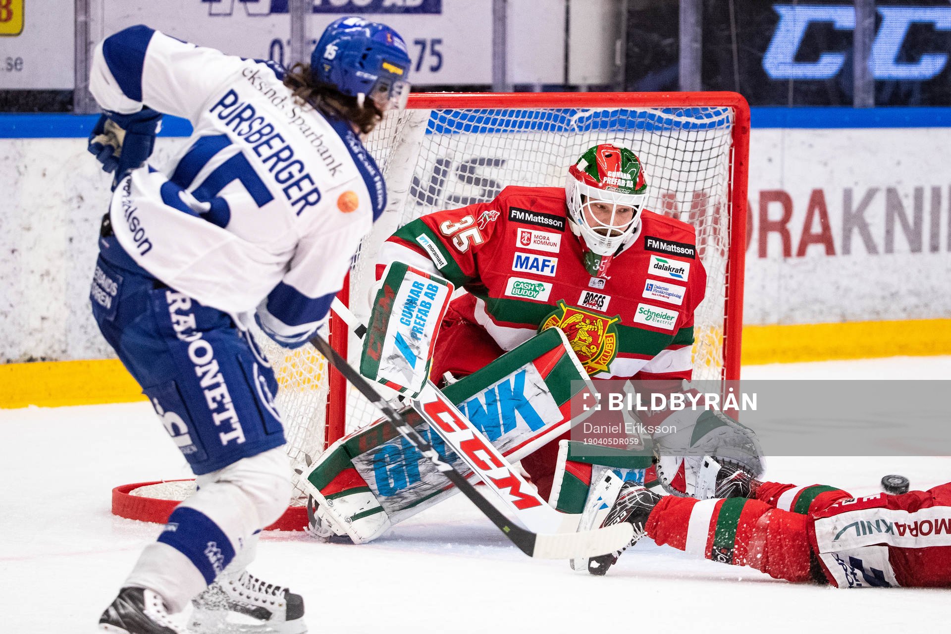 Moras målvakt Christian Engstrand och Leksands Johan