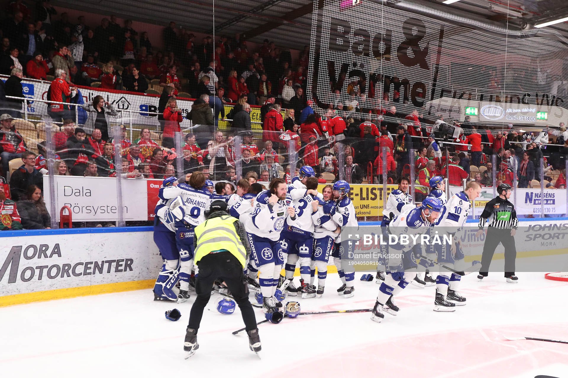 Leksands spelare jublar