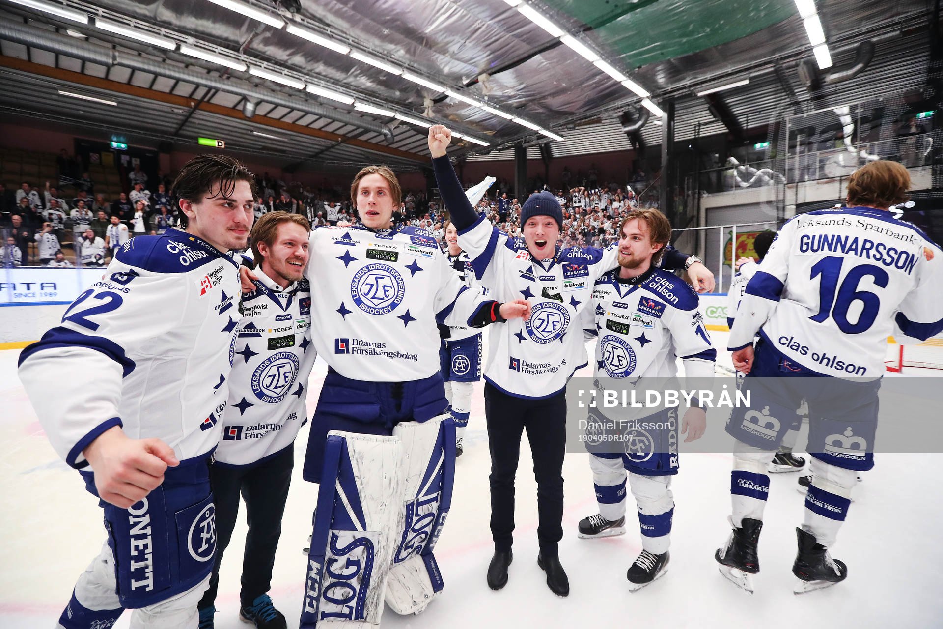 Leksands spelare jublar