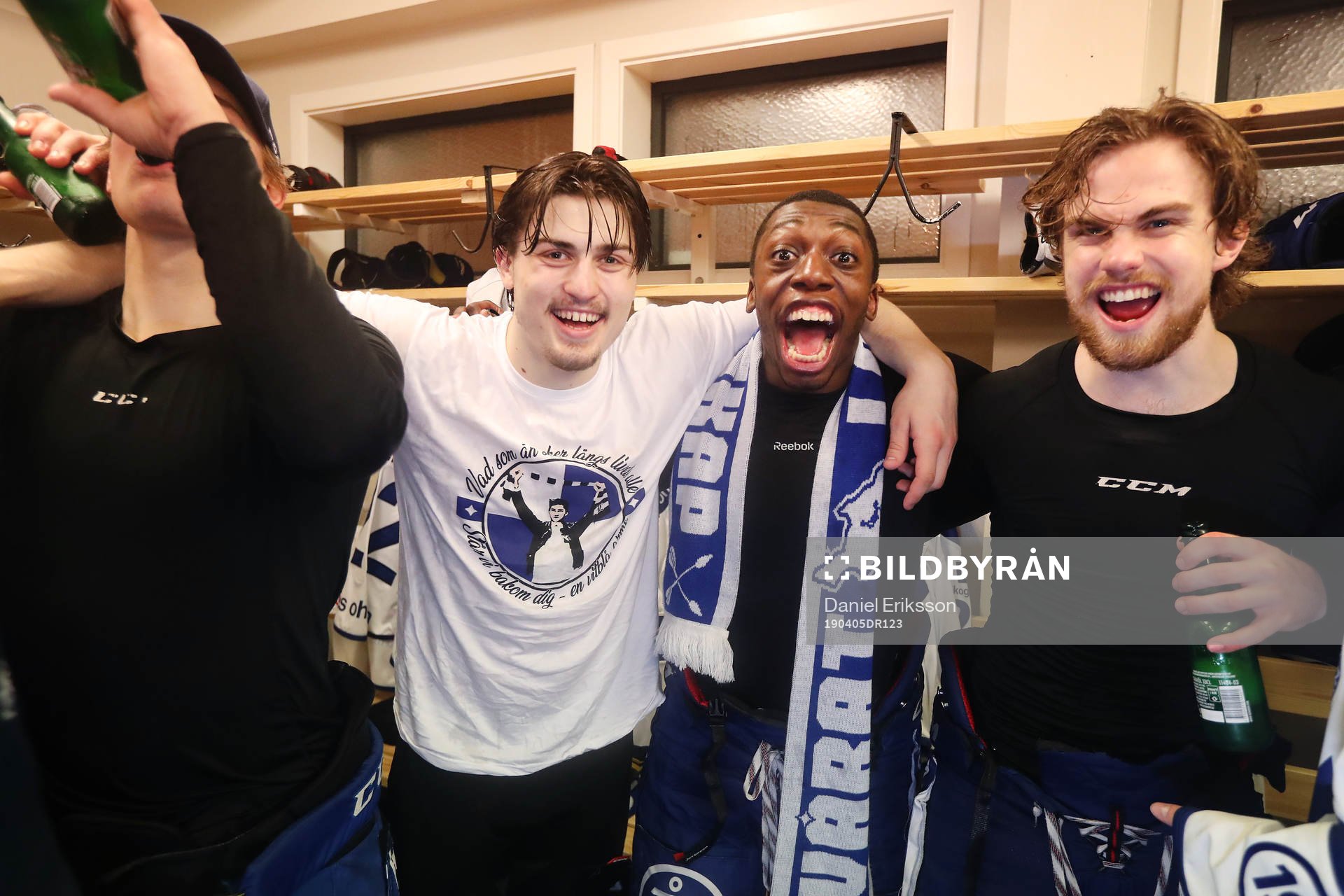 Leksands Erik Aterius, Hugo Enock och Oskar Lang jublar