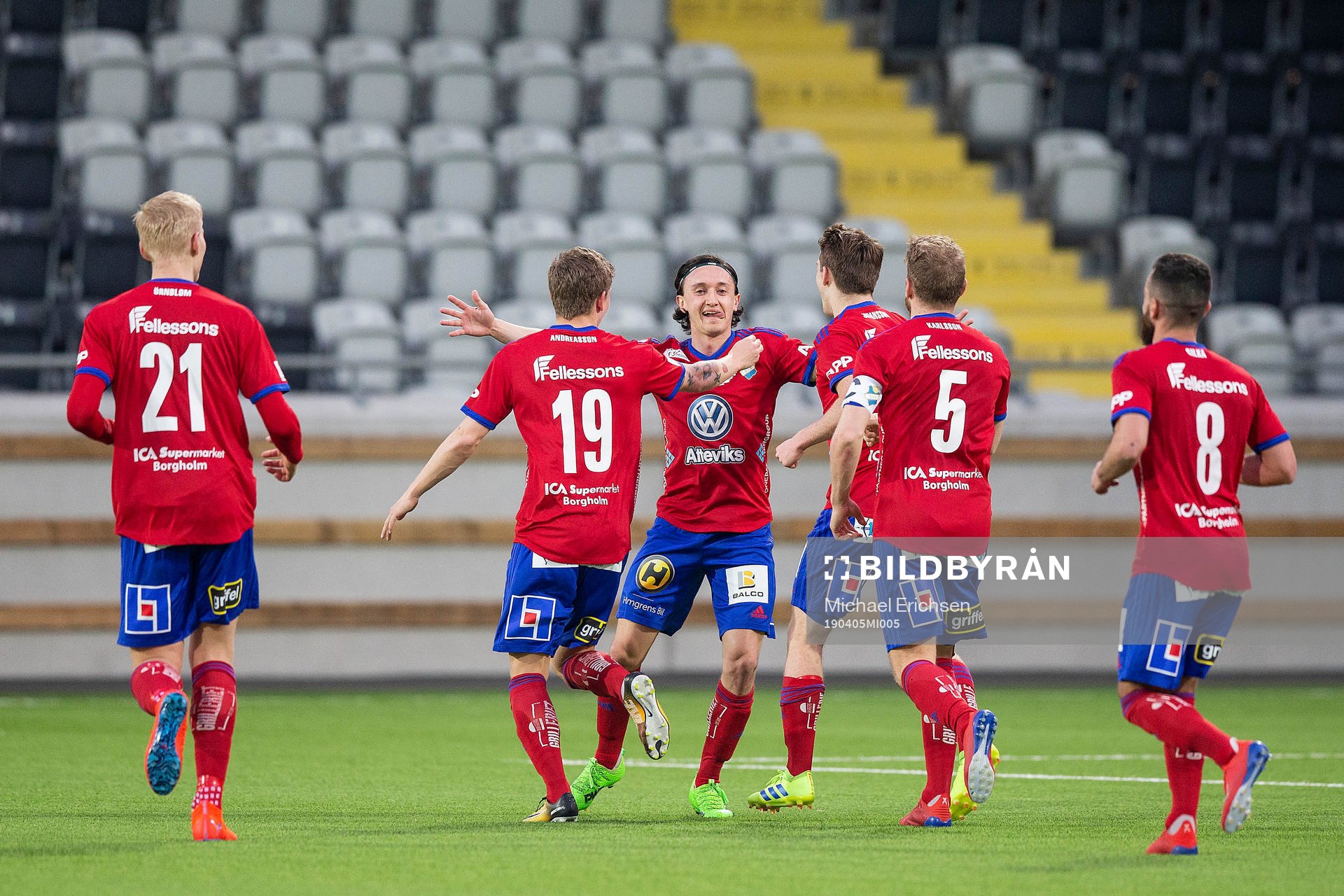 Östers Mattias Pavic  jublar