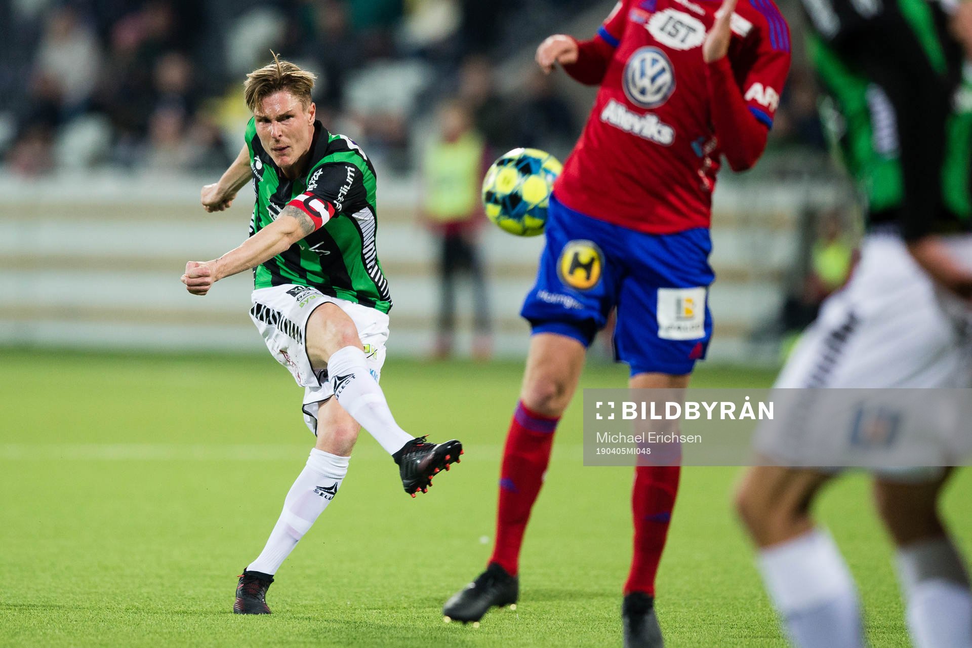 GAIS Marcus Bergholtz skjuter ett skott under fotbollsmatchen i Superettan mellan Gais och Öster den 5 april 2019 i Göteborg.