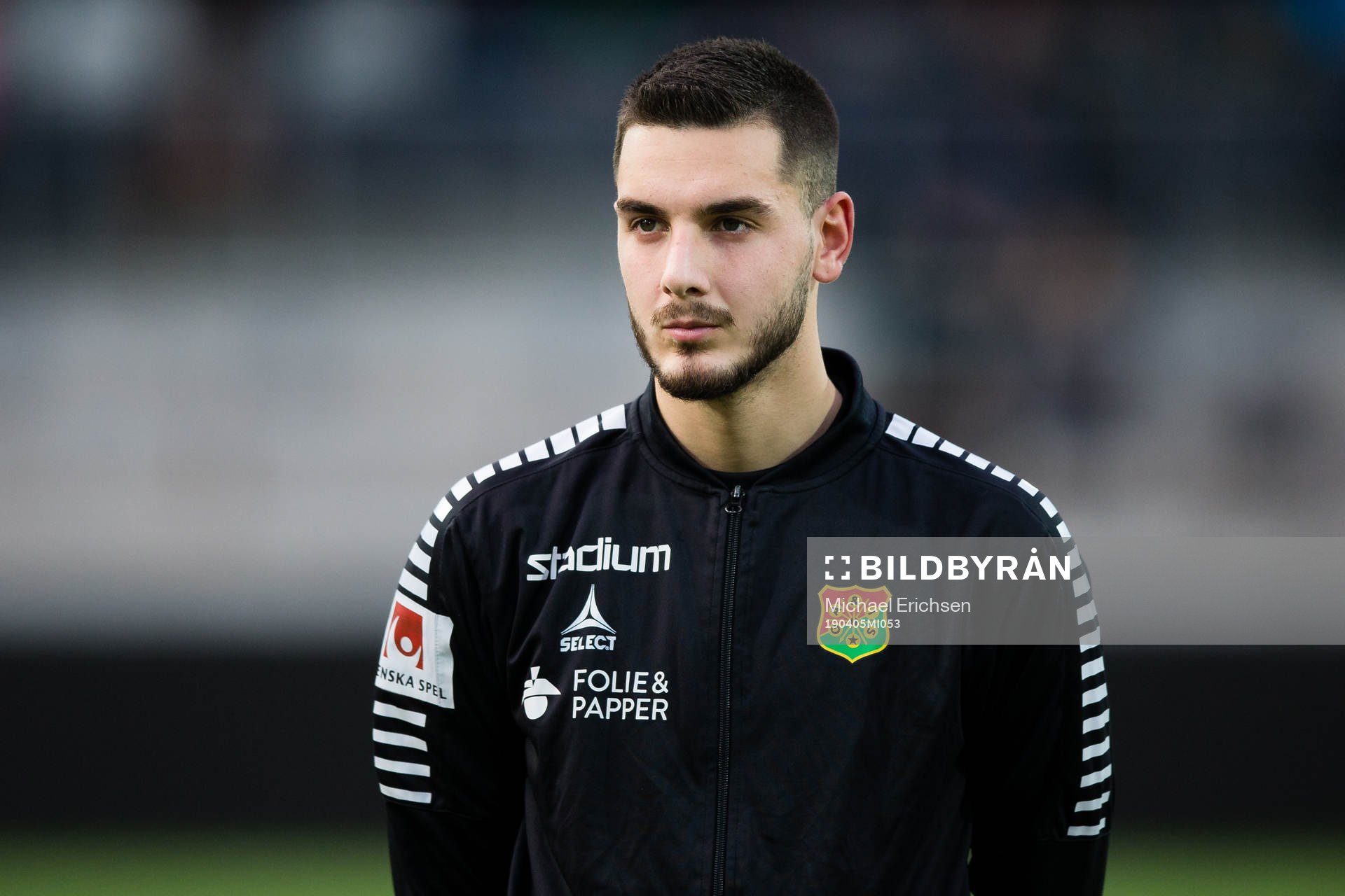 GAIS målvakt Marko Johansson på line up innan