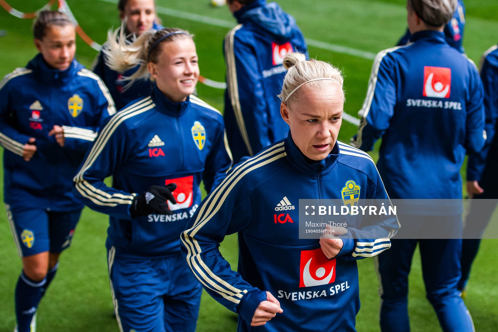 Hanna Glas and Caroline Seger of the Swedish women national
