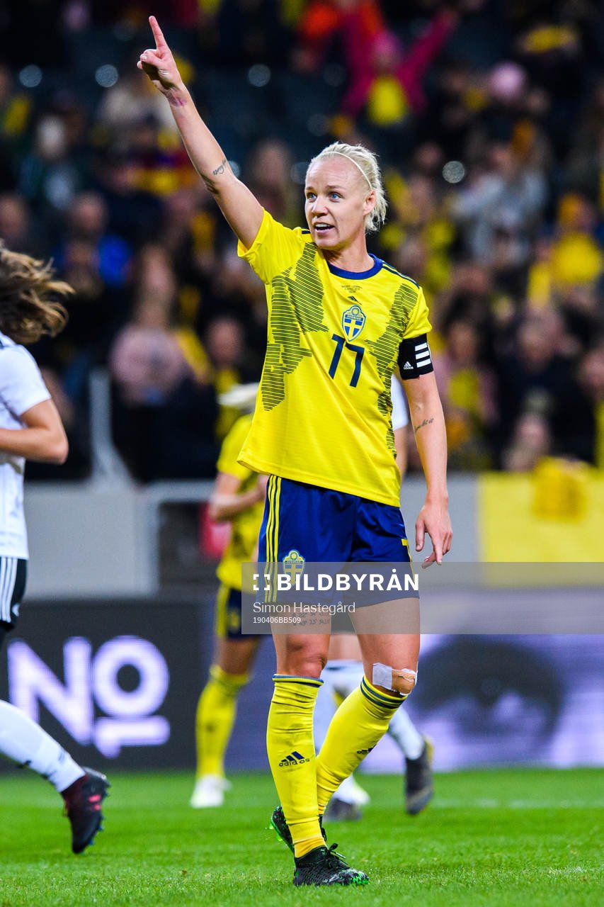 Caroline Seger of Sweden celebrates the 1-2 goal