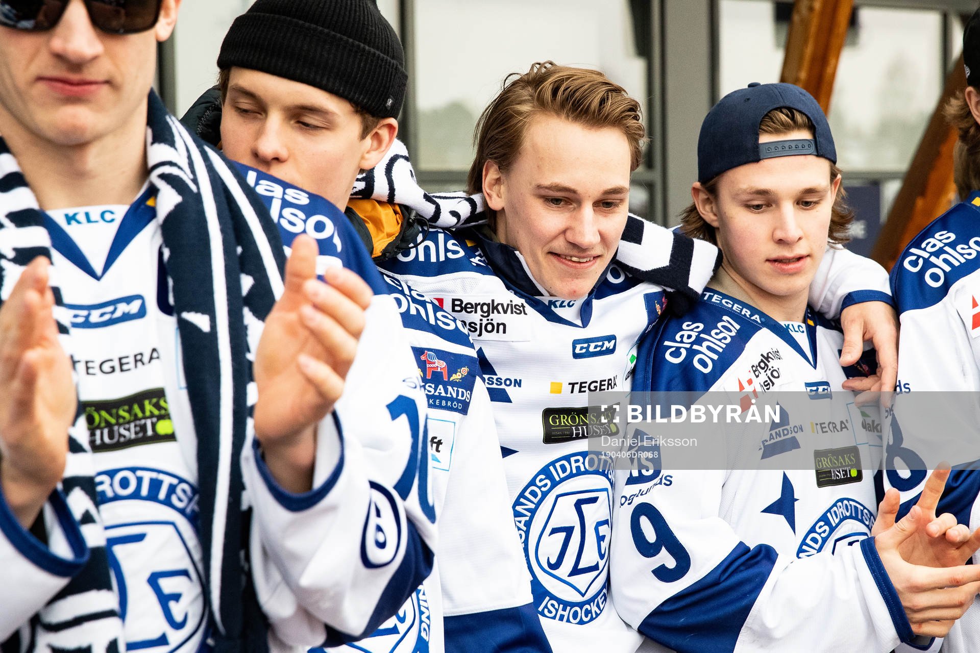 Leksands David Rundqvist och Marcus Karlberg    firar vid