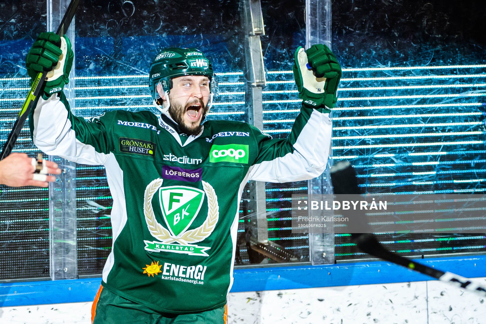 Färjestads Jesse Virtanen jublar