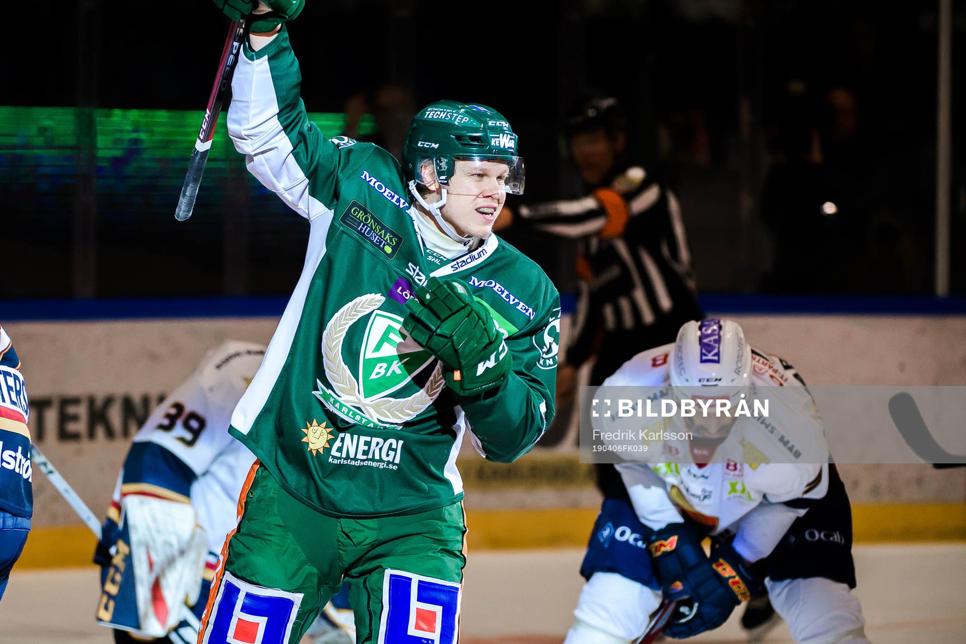 Färjestads Daniel Viksten jublar